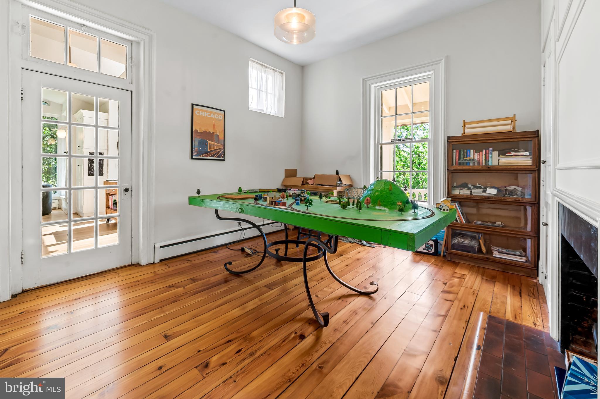ROLAND PARK - Residential