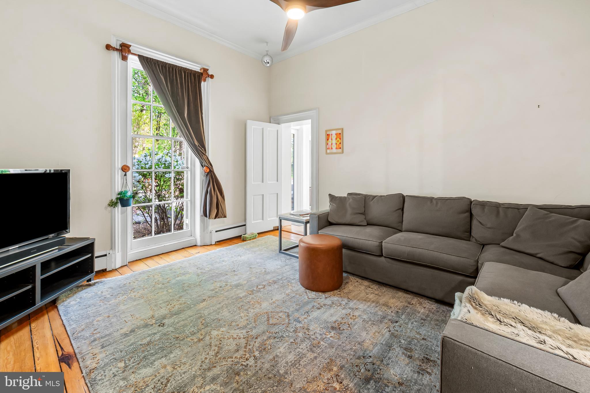 ROLAND PARK - Residential