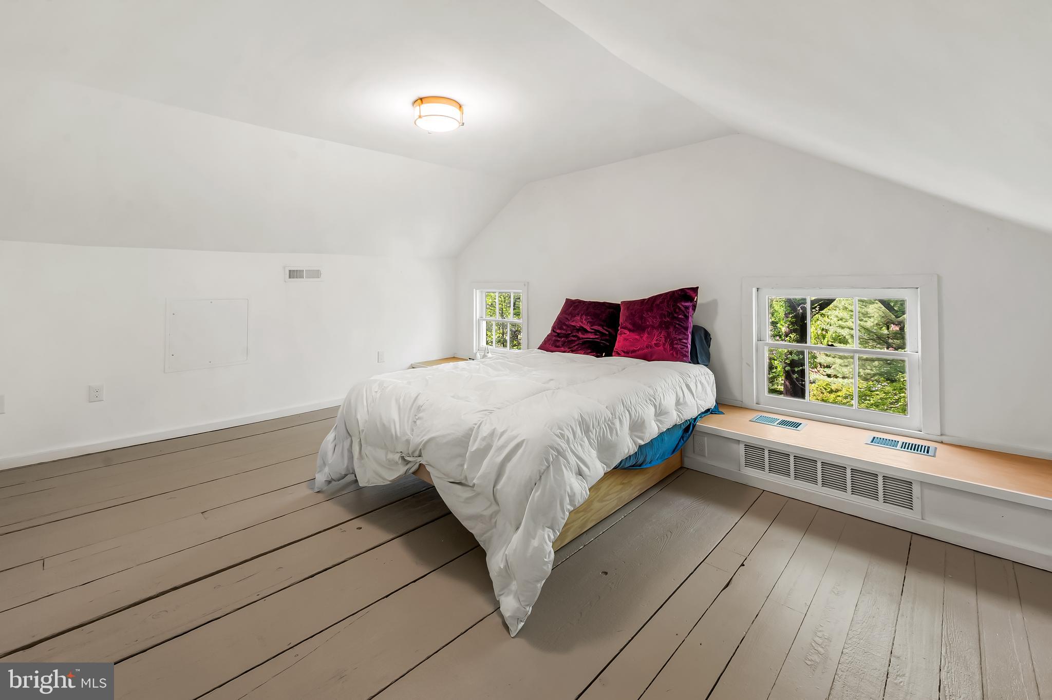 ROLAND PARK - Residential