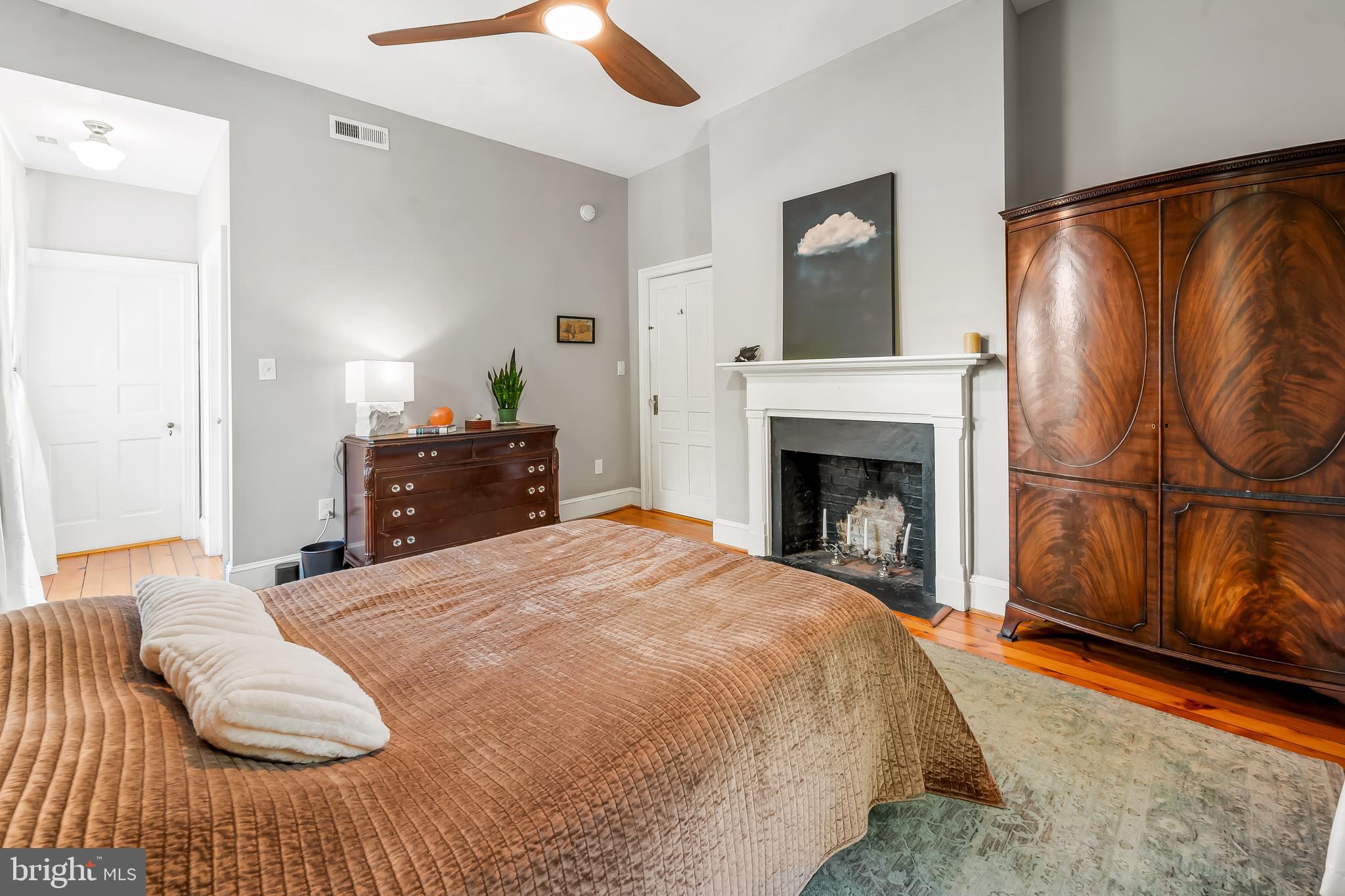 ROLAND PARK - Residential