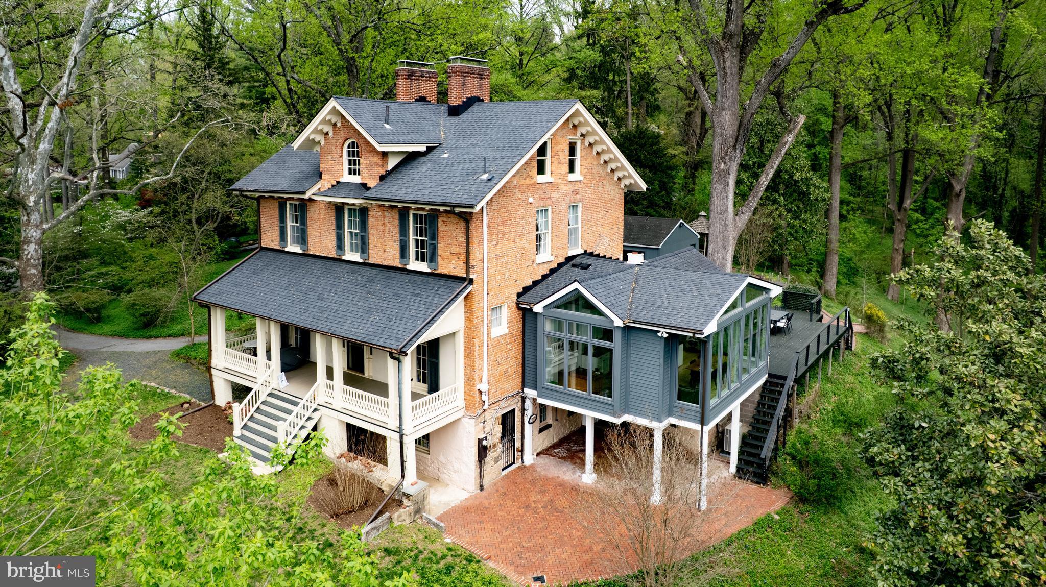 ROLAND PARK - Residential