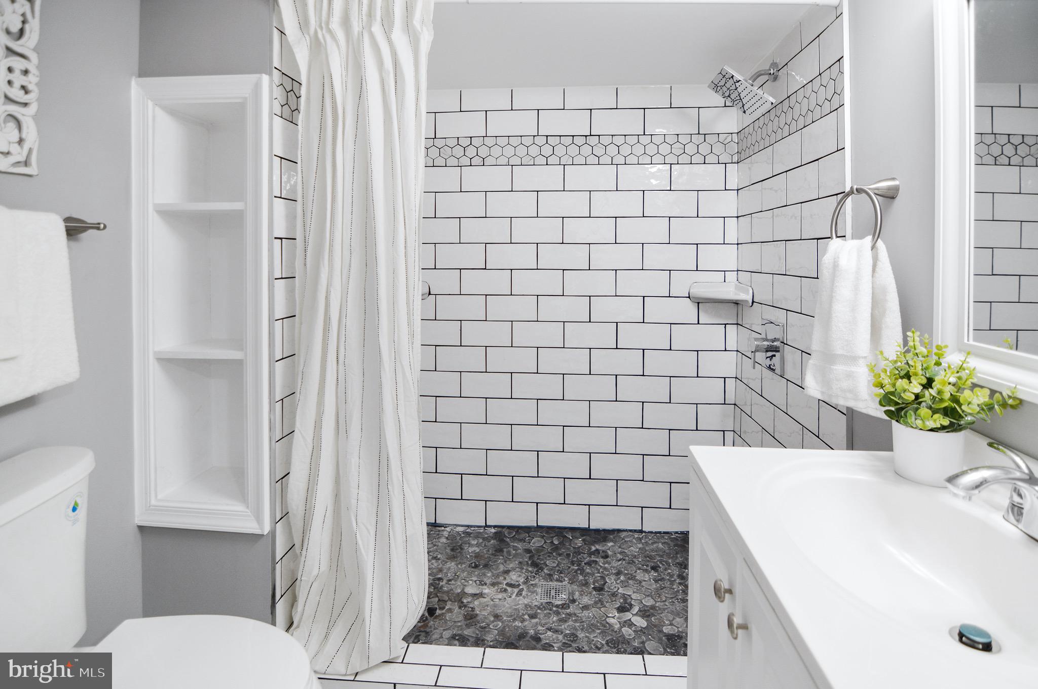 GARDENVILLE - Residential