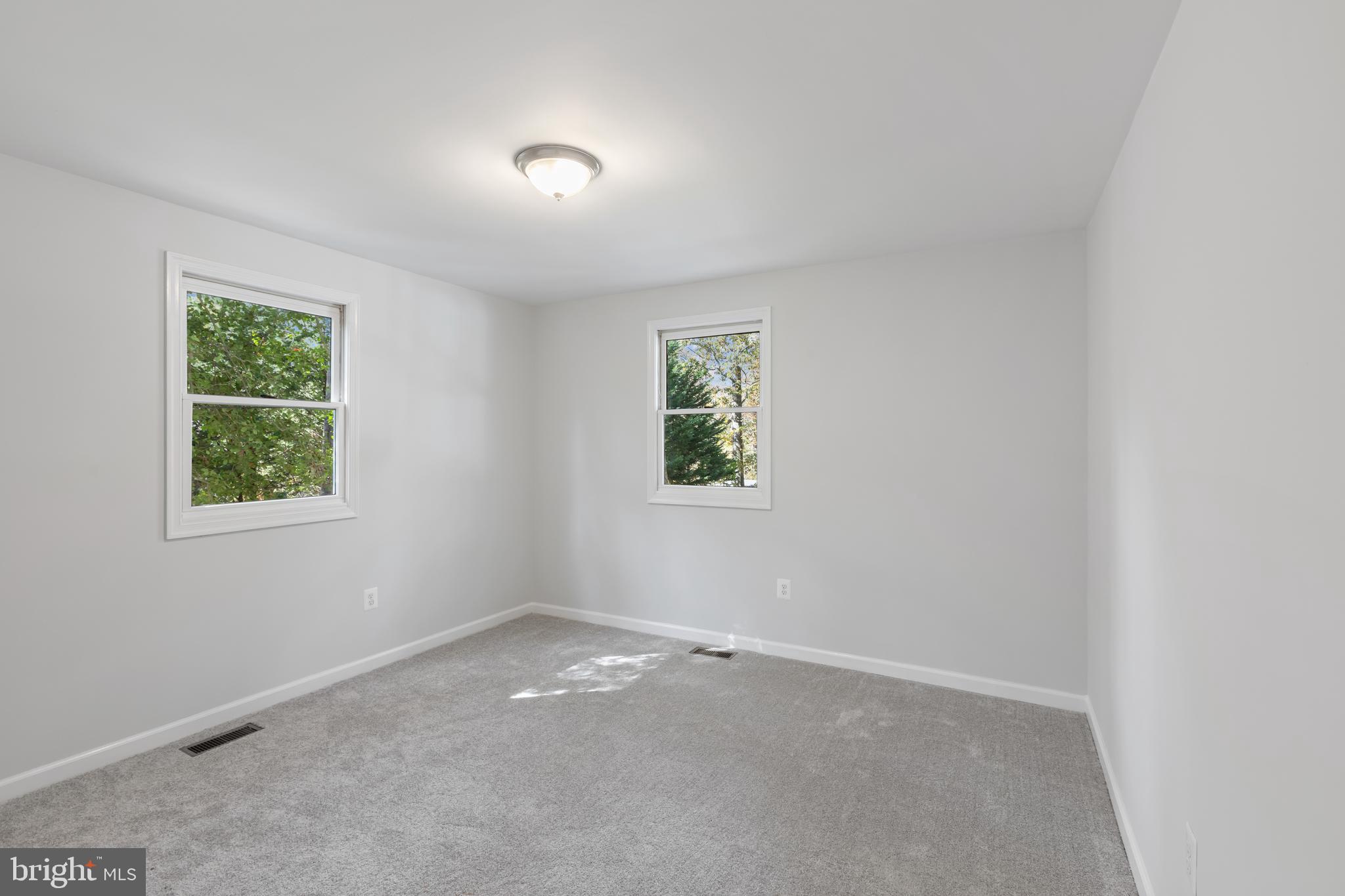 ELVATON ACRES - Residential