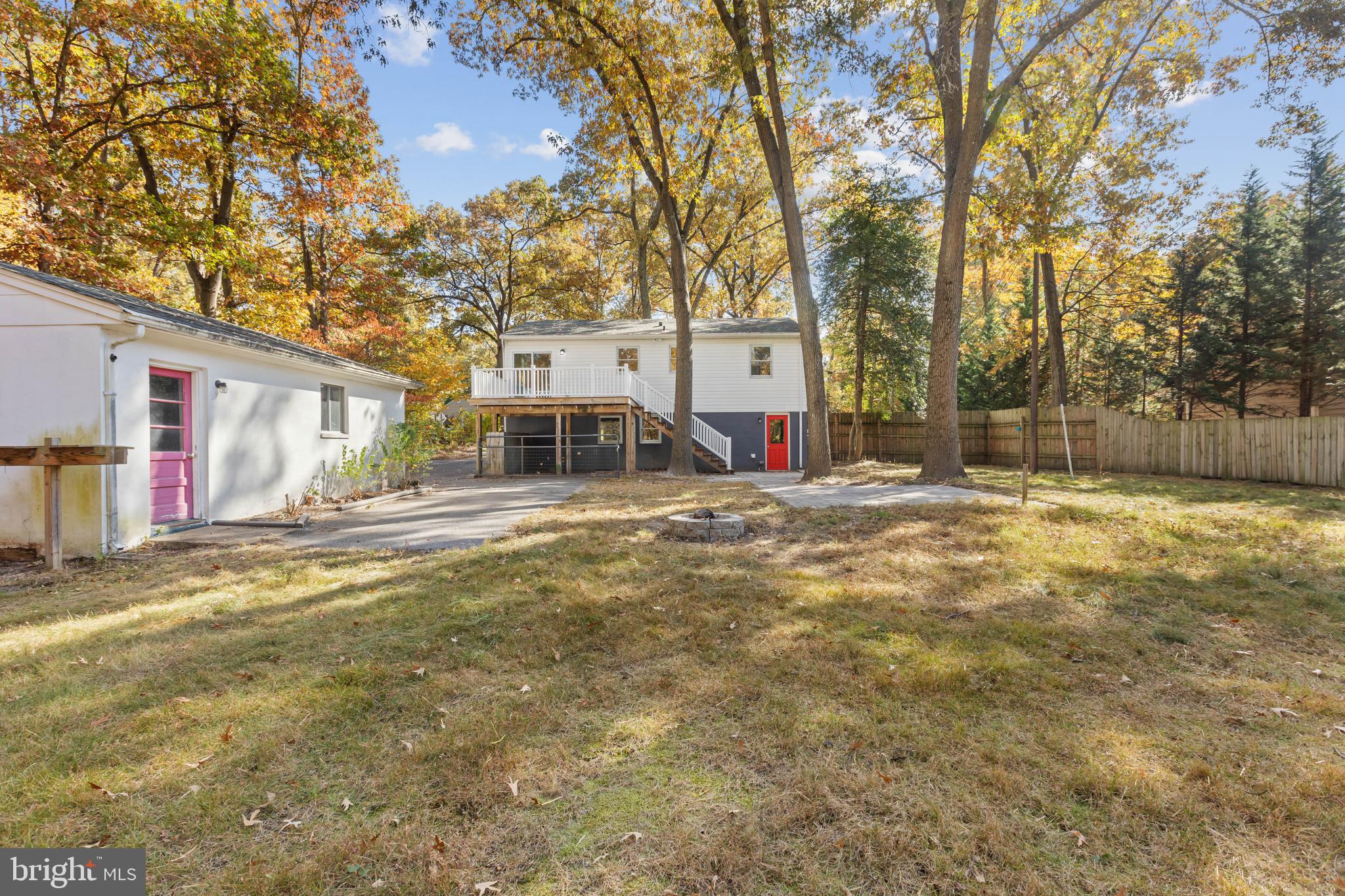 ELVATON ACRES - Residential