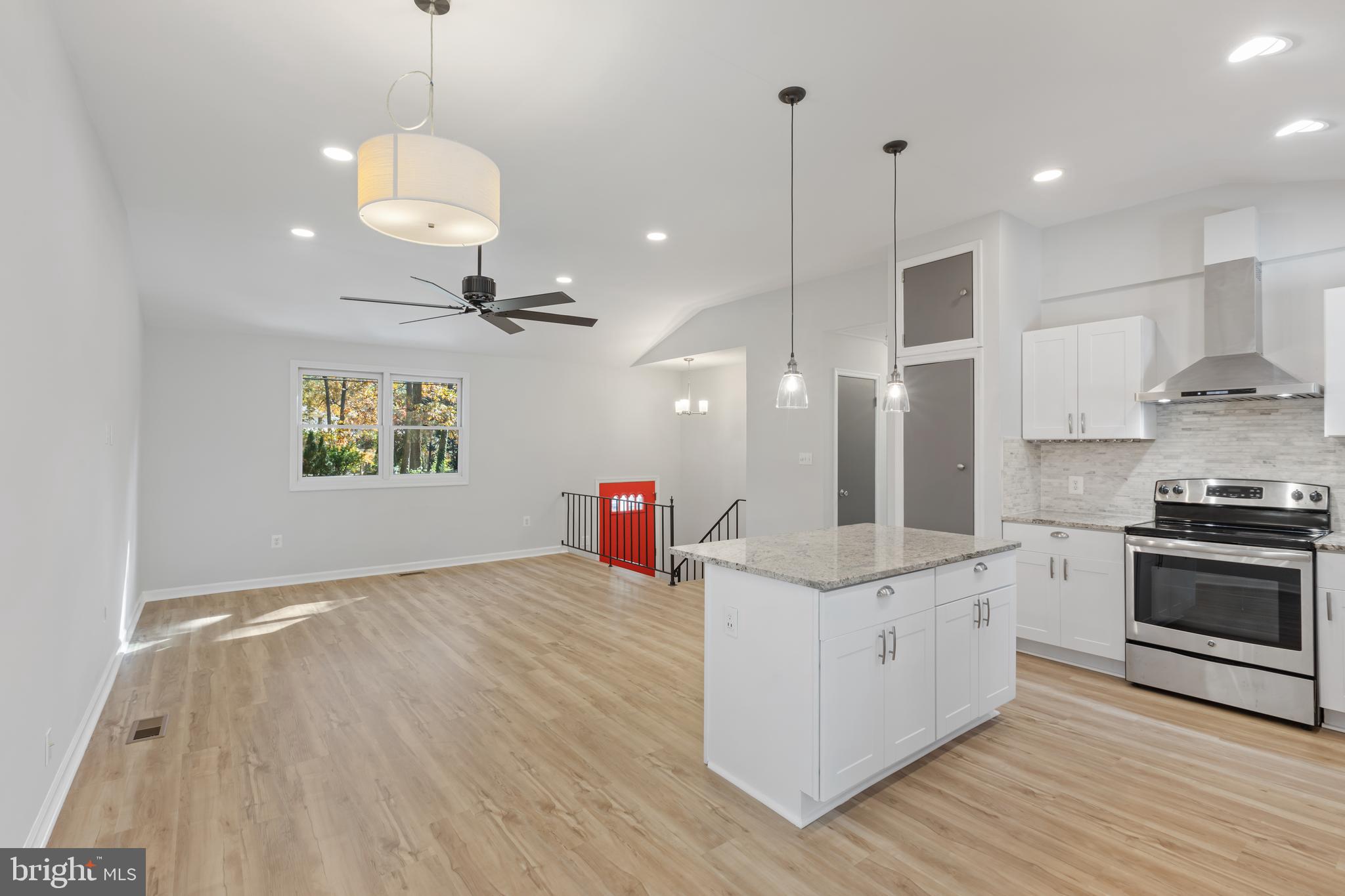 ELVATON ACRES - Residential