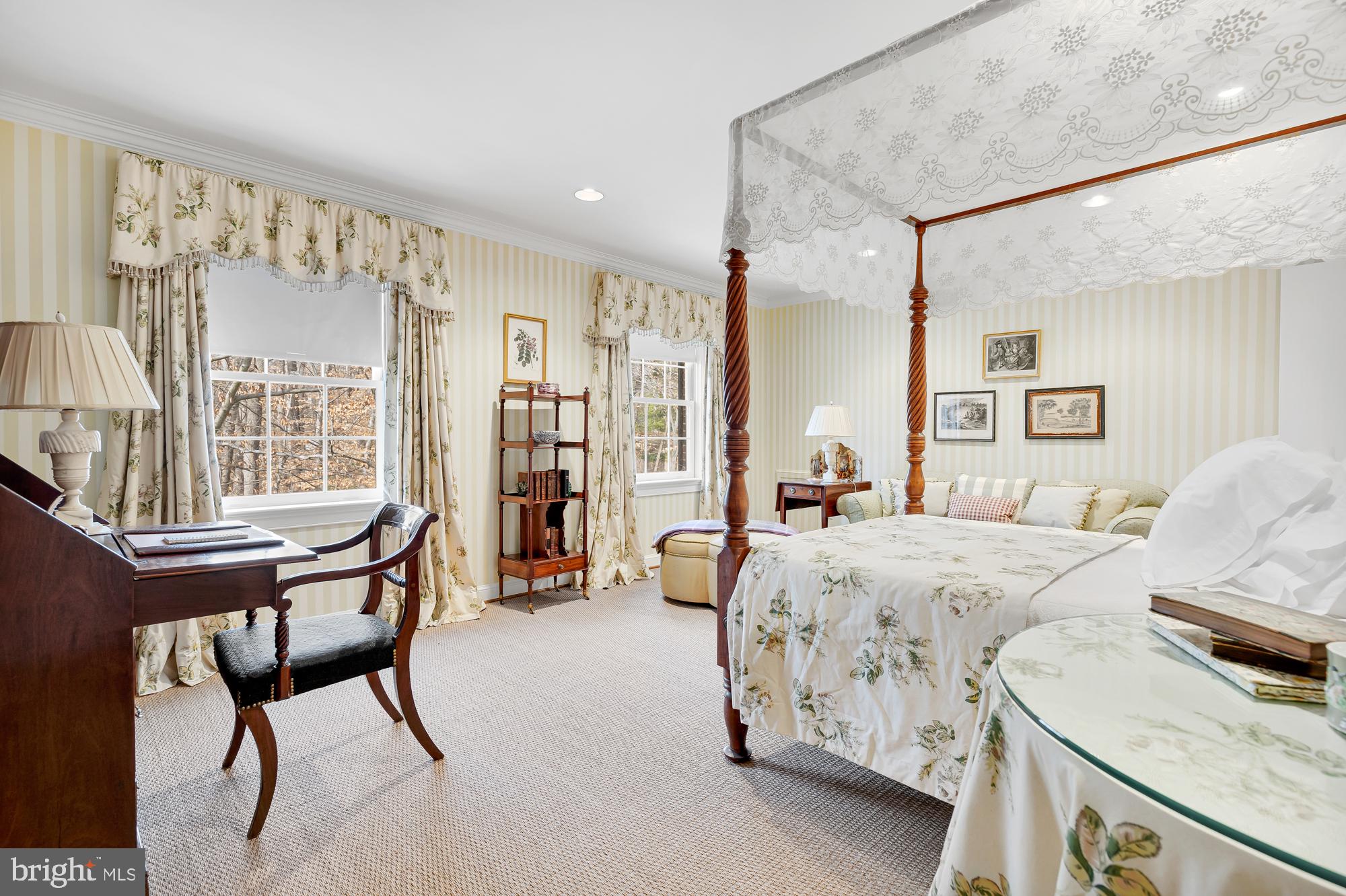 POTOMAC VILLAGE - Residential