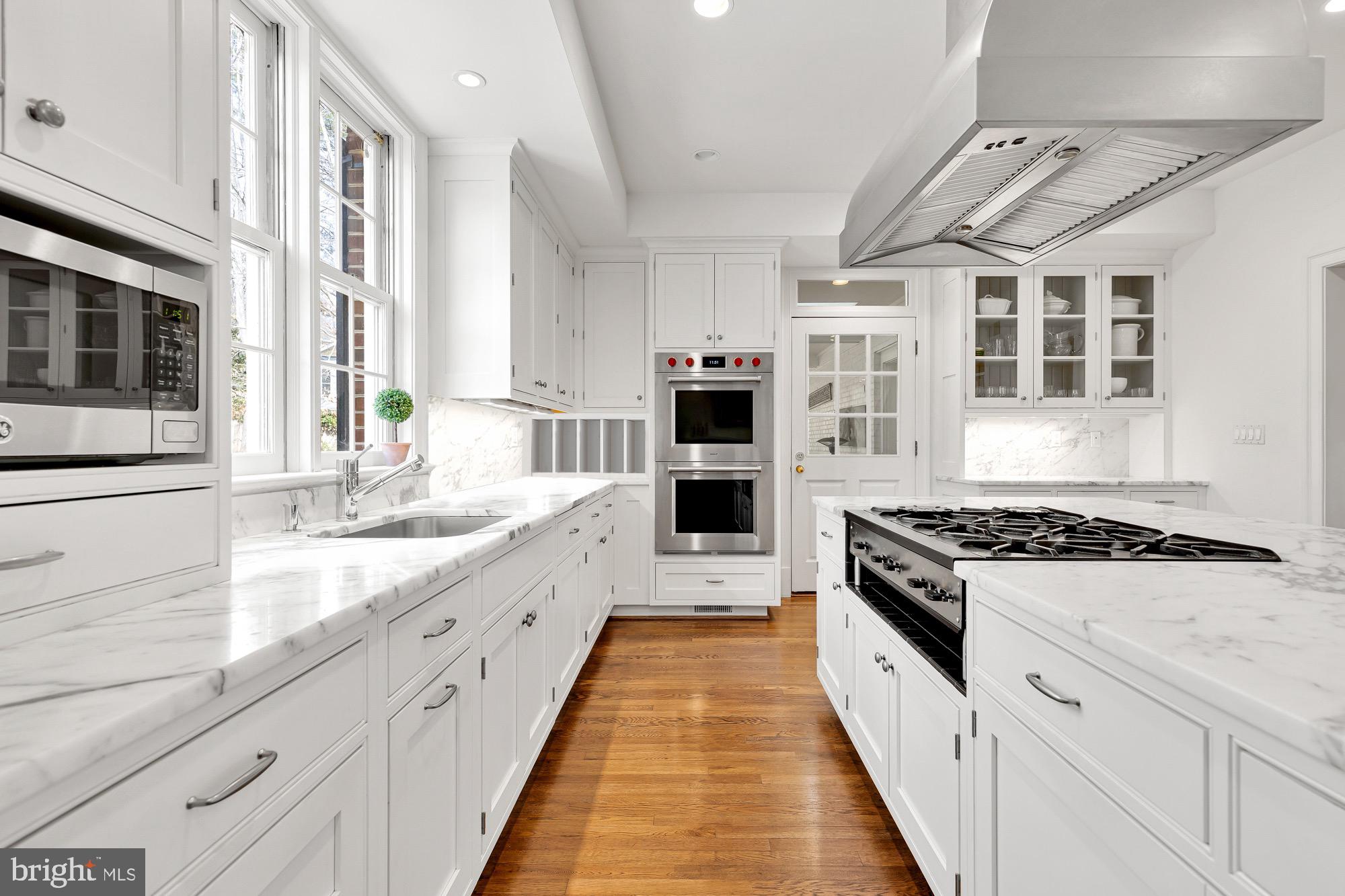 POTOMAC VILLAGE - Residential