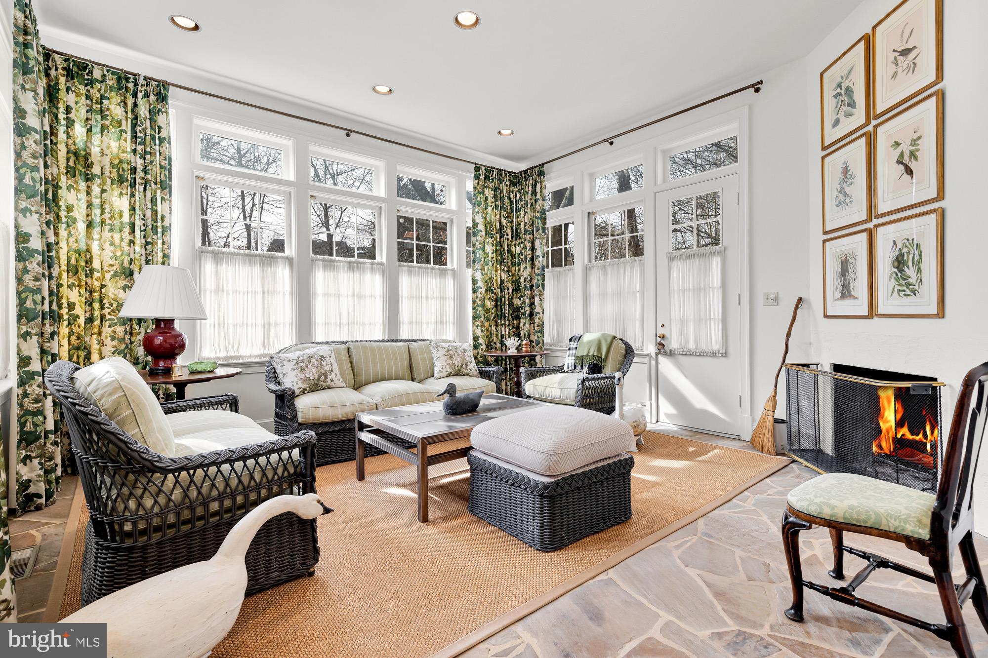 POTOMAC VILLAGE - Residential