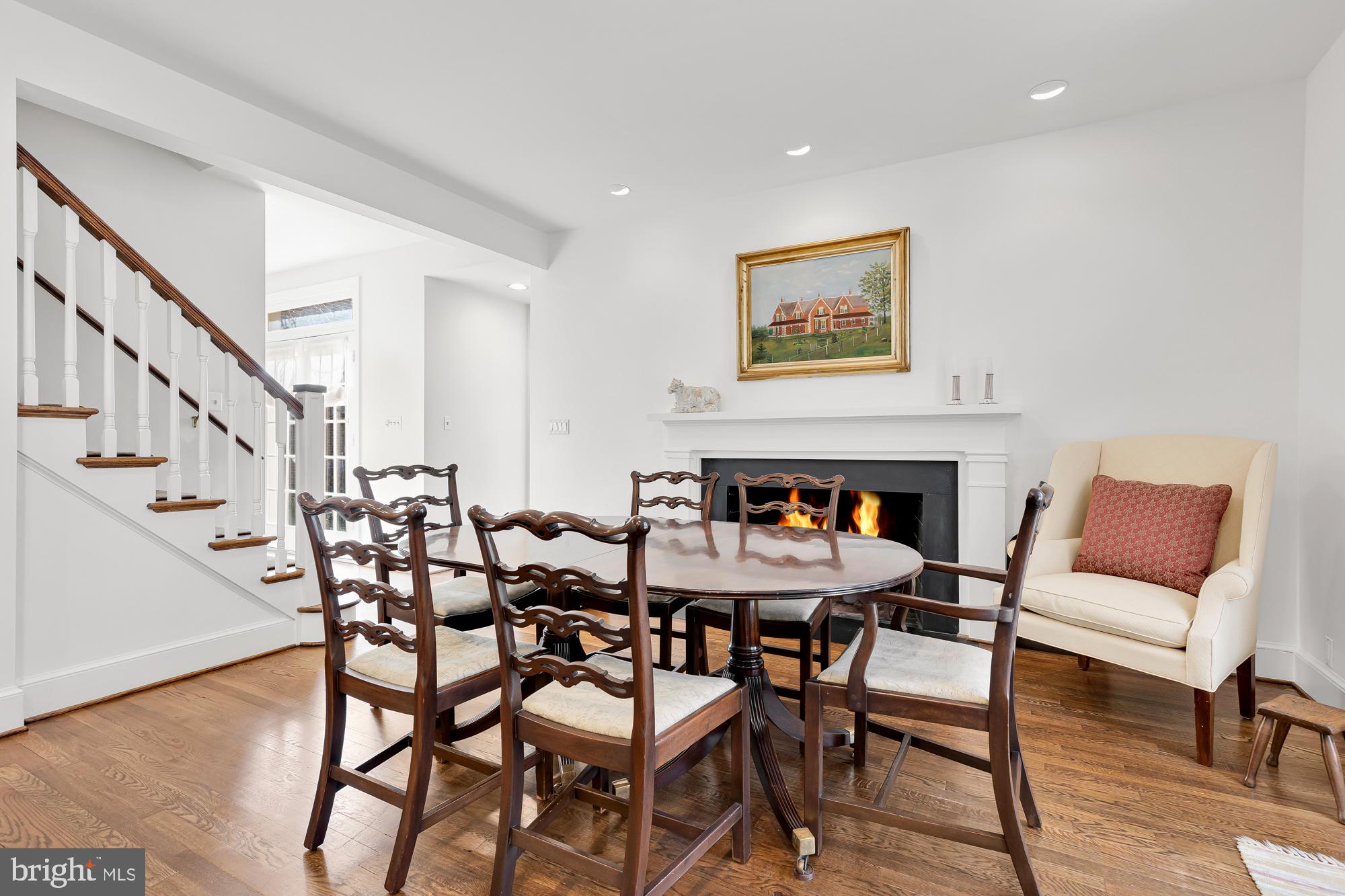 POTOMAC VILLAGE - Residential