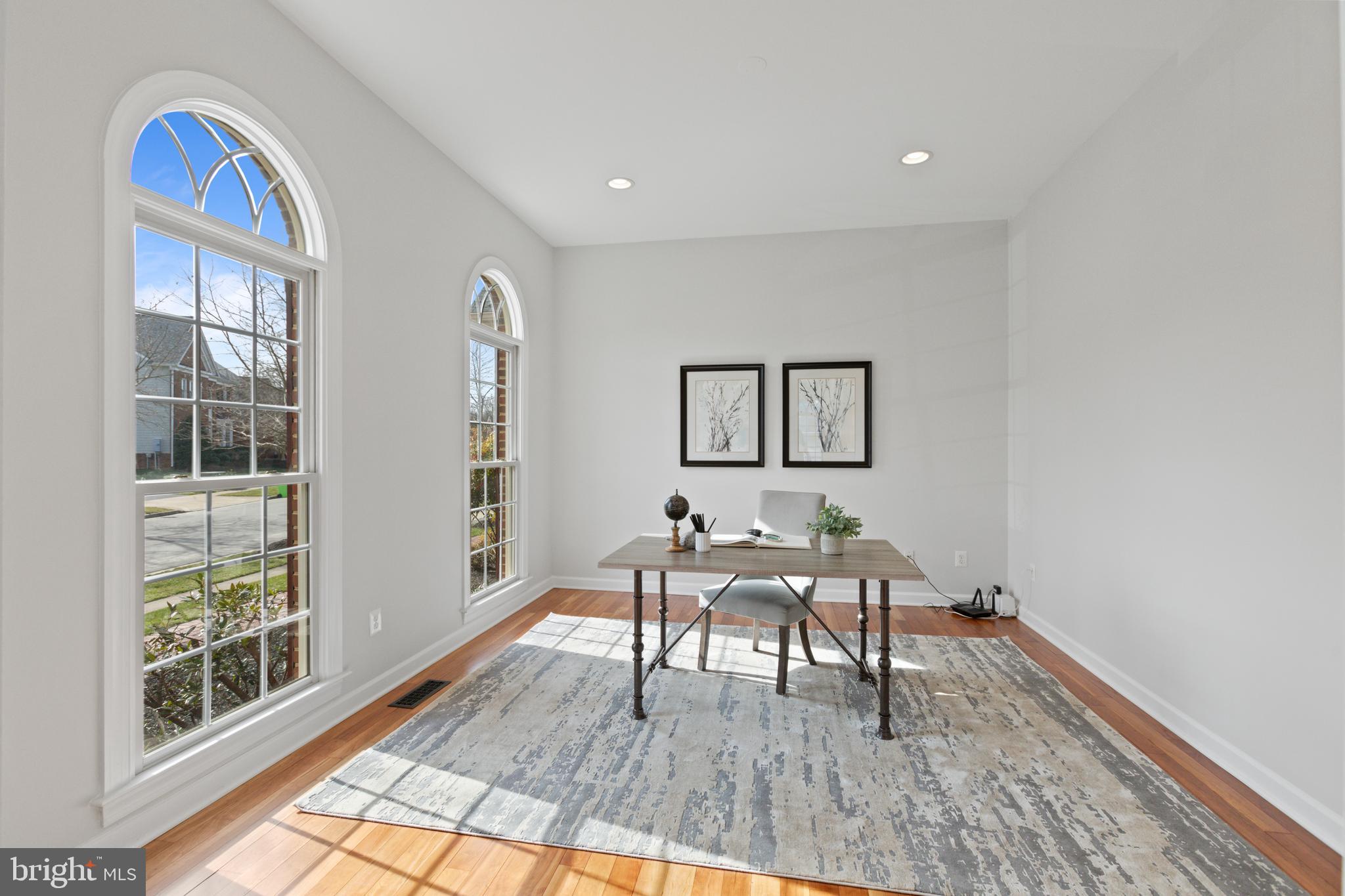 LANSDOWNE ON THE POTOMAC - Residential