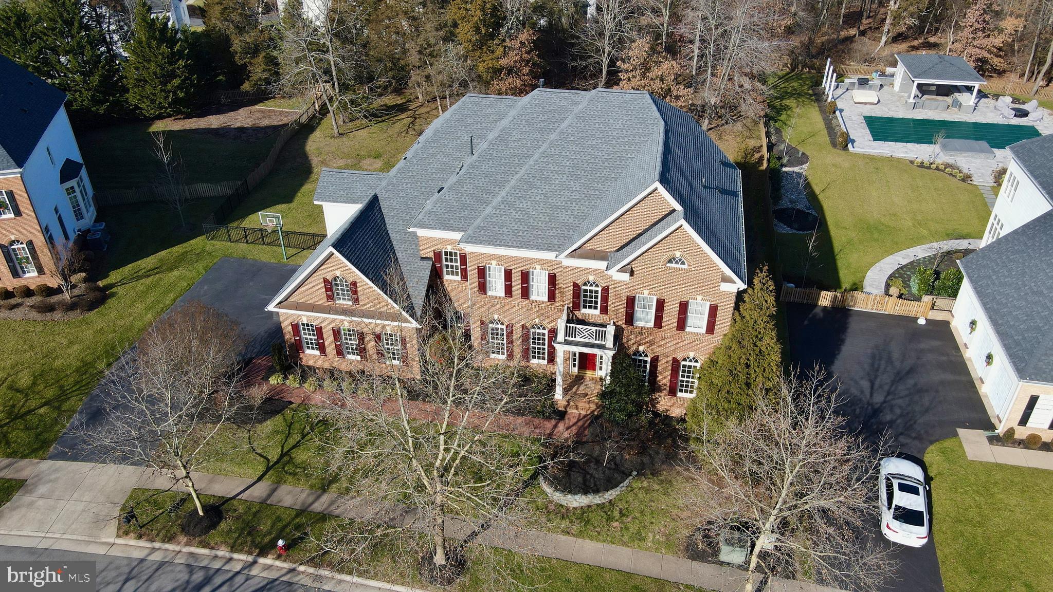 LANSDOWNE ON THE POTOMAC - Residential