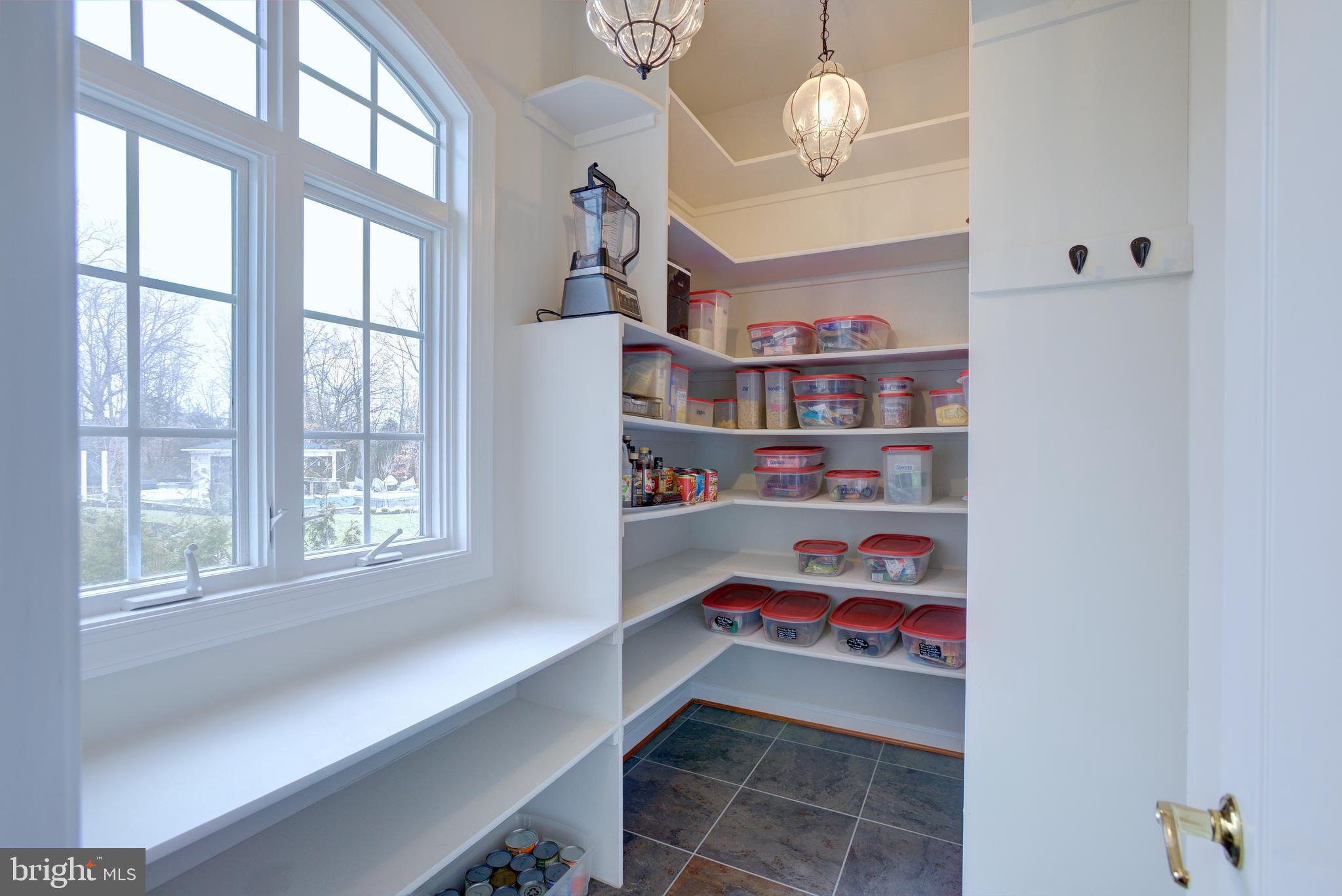 LANSDOWNE ON THE POTOMAC - Residential