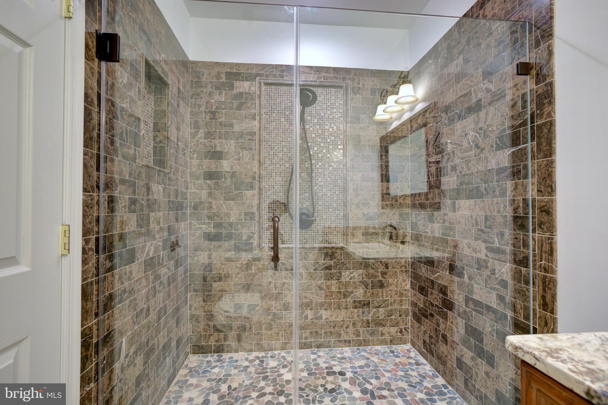 LANSDOWNE ON THE POTOMAC - Residential