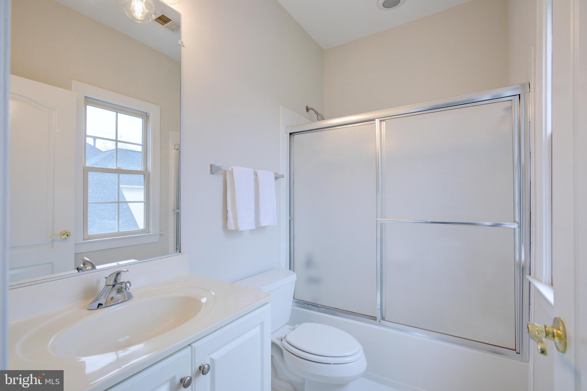 LANSDOWNE ON THE POTOMAC - Residential