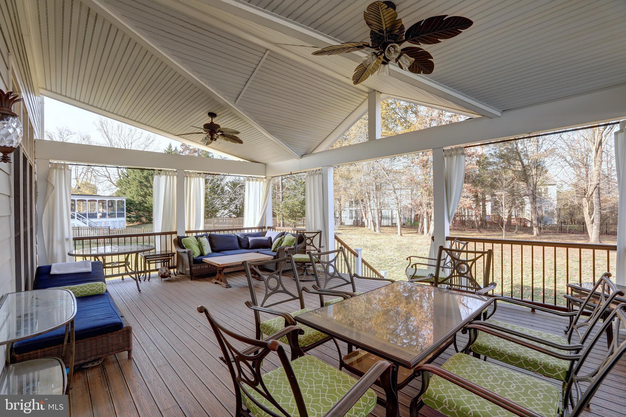 LANSDOWNE ON THE POTOMAC - Residential