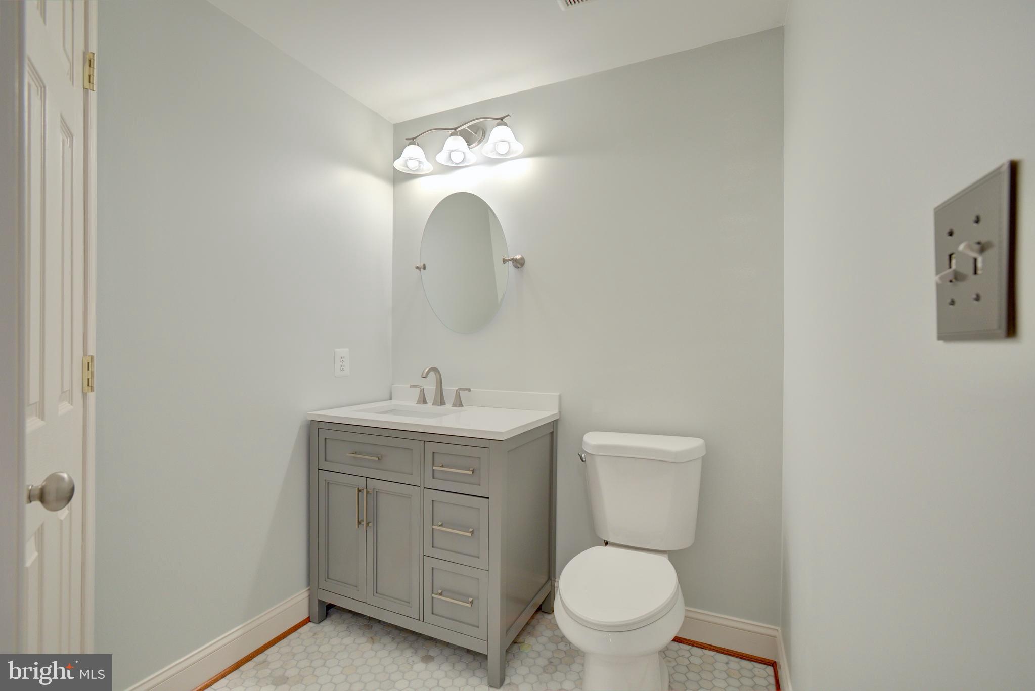 LANSDOWNE ON THE POTOMAC - Residential