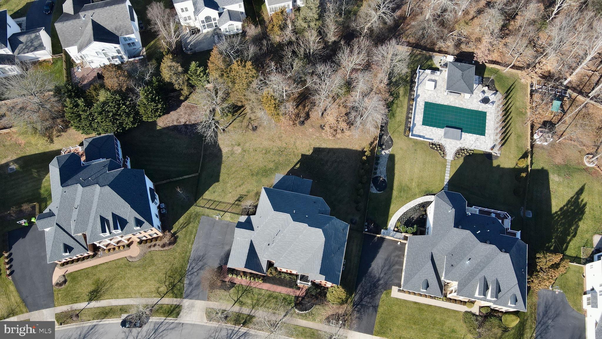 LANSDOWNE ON THE POTOMAC - Residential