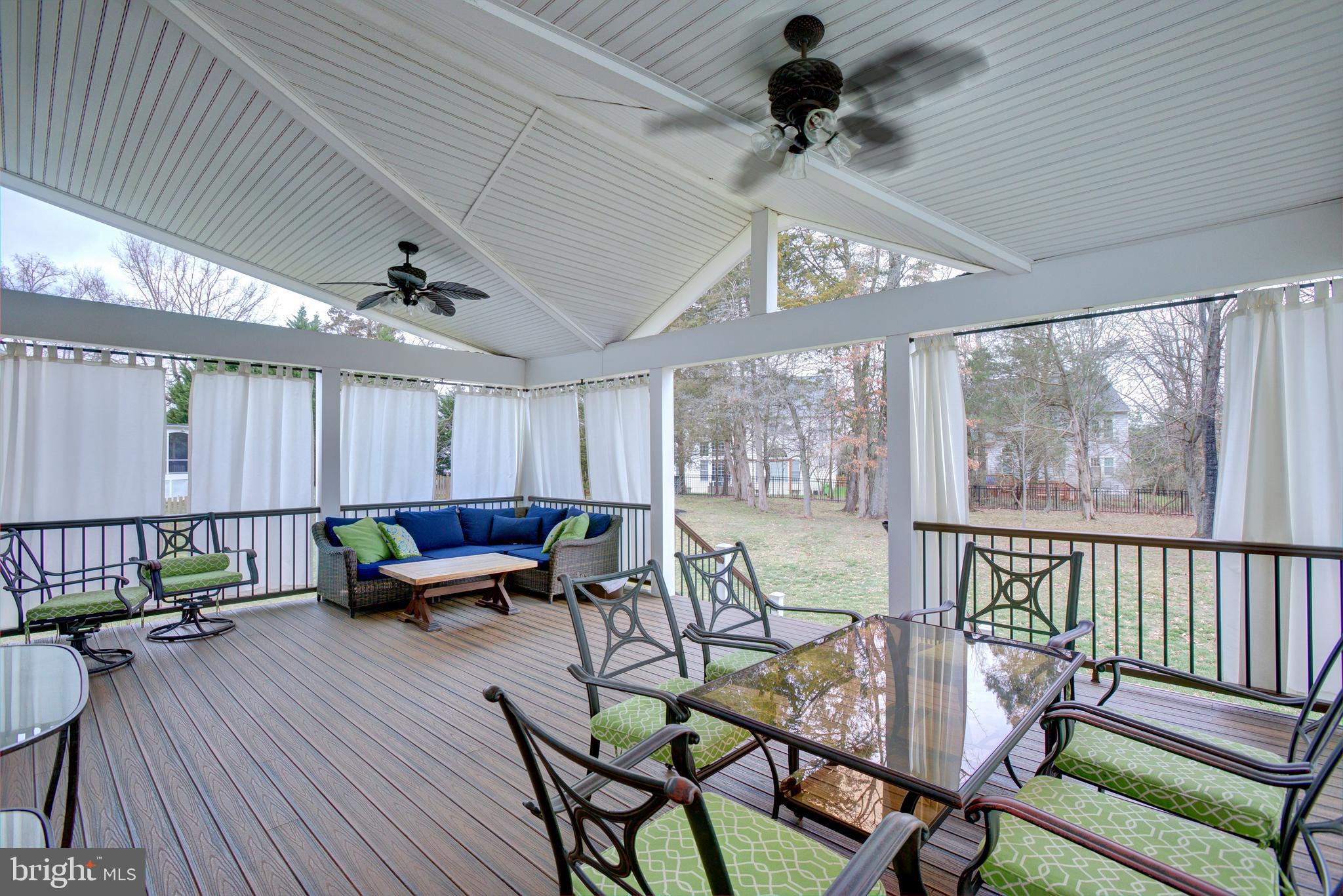 LANSDOWNE ON THE POTOMAC - Residential