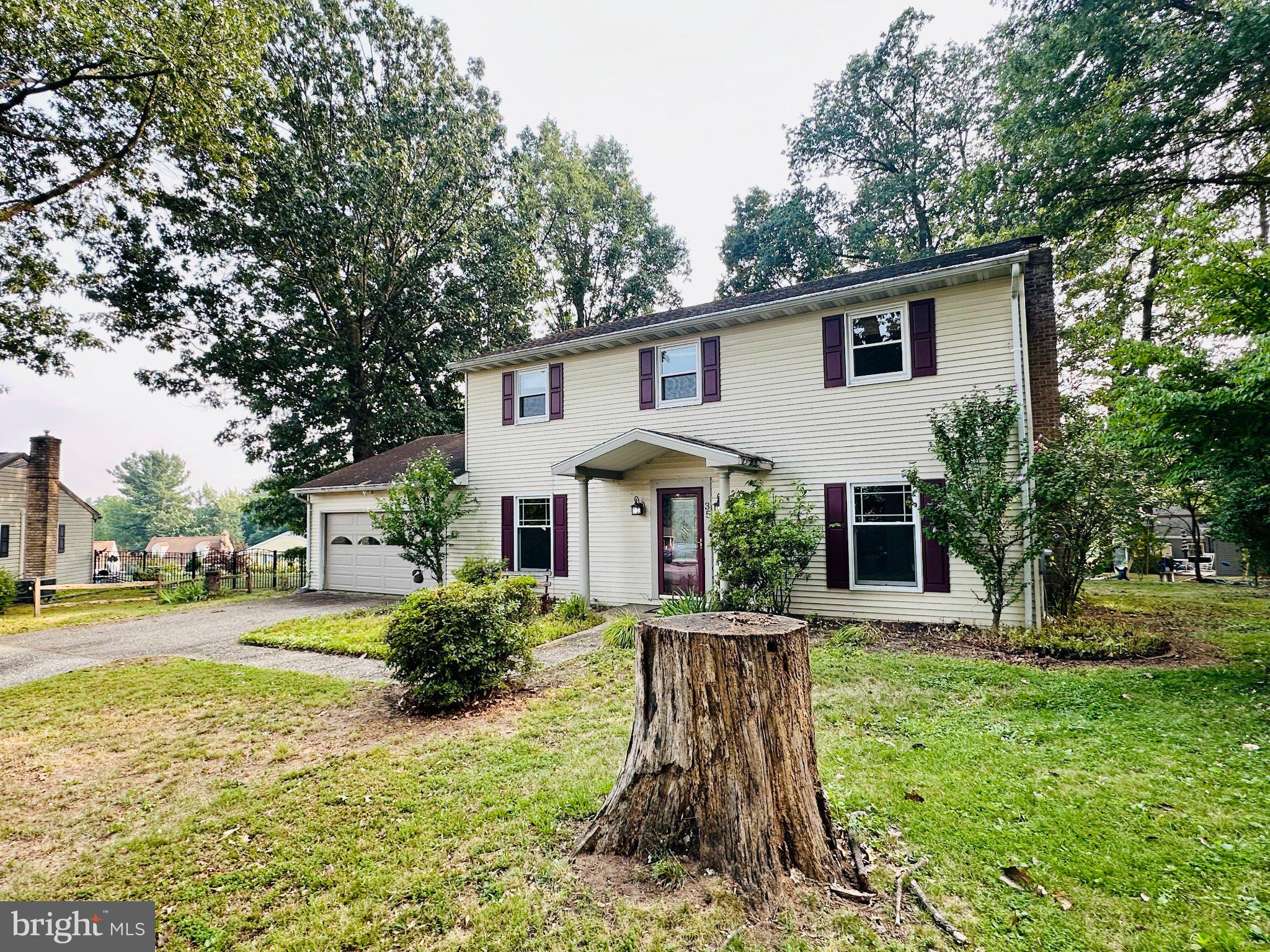 35 JOHNSTON CIRCLE