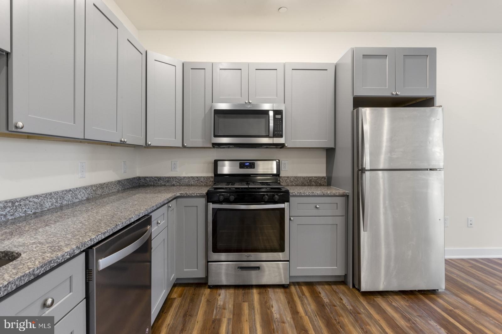 2411 KENSINGTON AVENUE 309