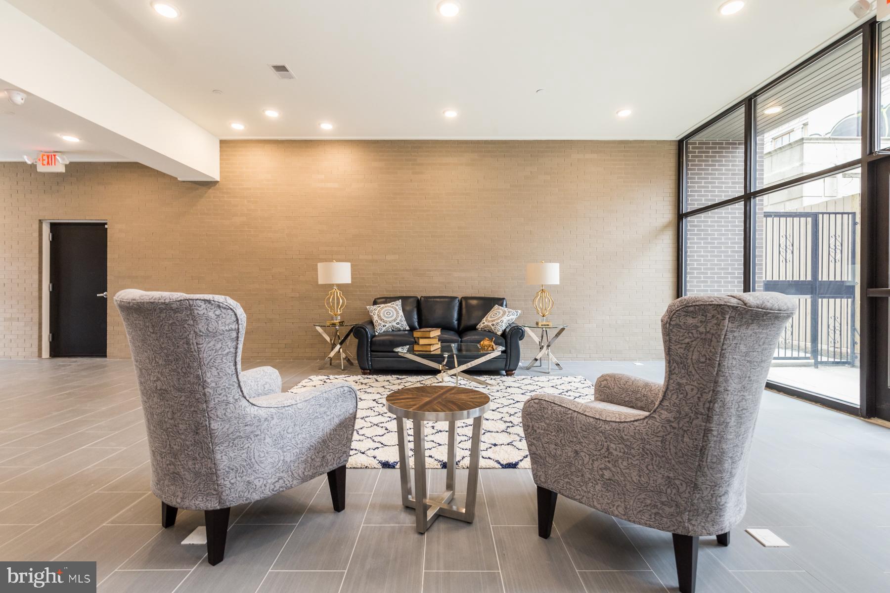 EAST KENSINGTON - Residential Lease