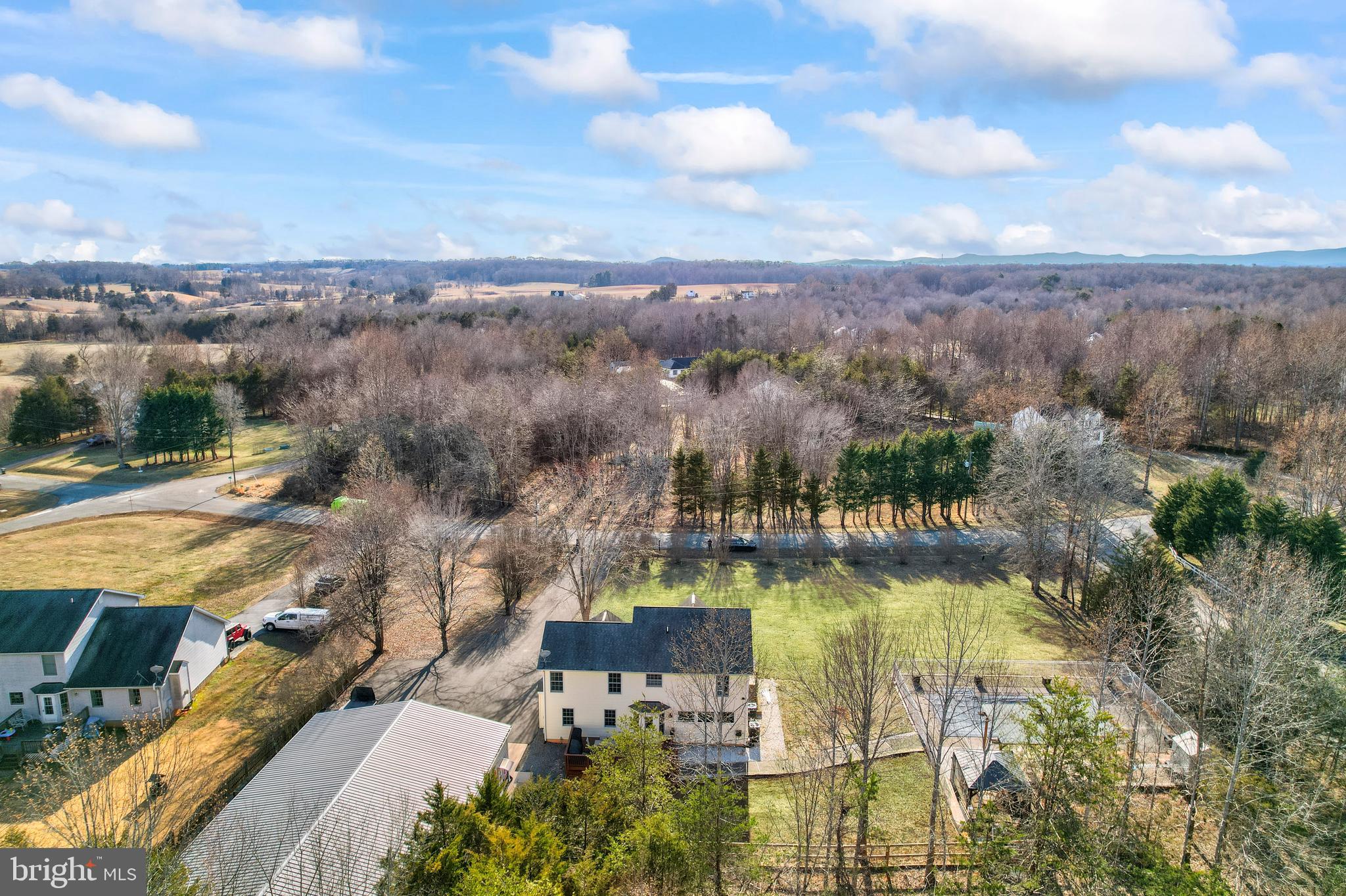 DUTCH HOLLOW - Residential