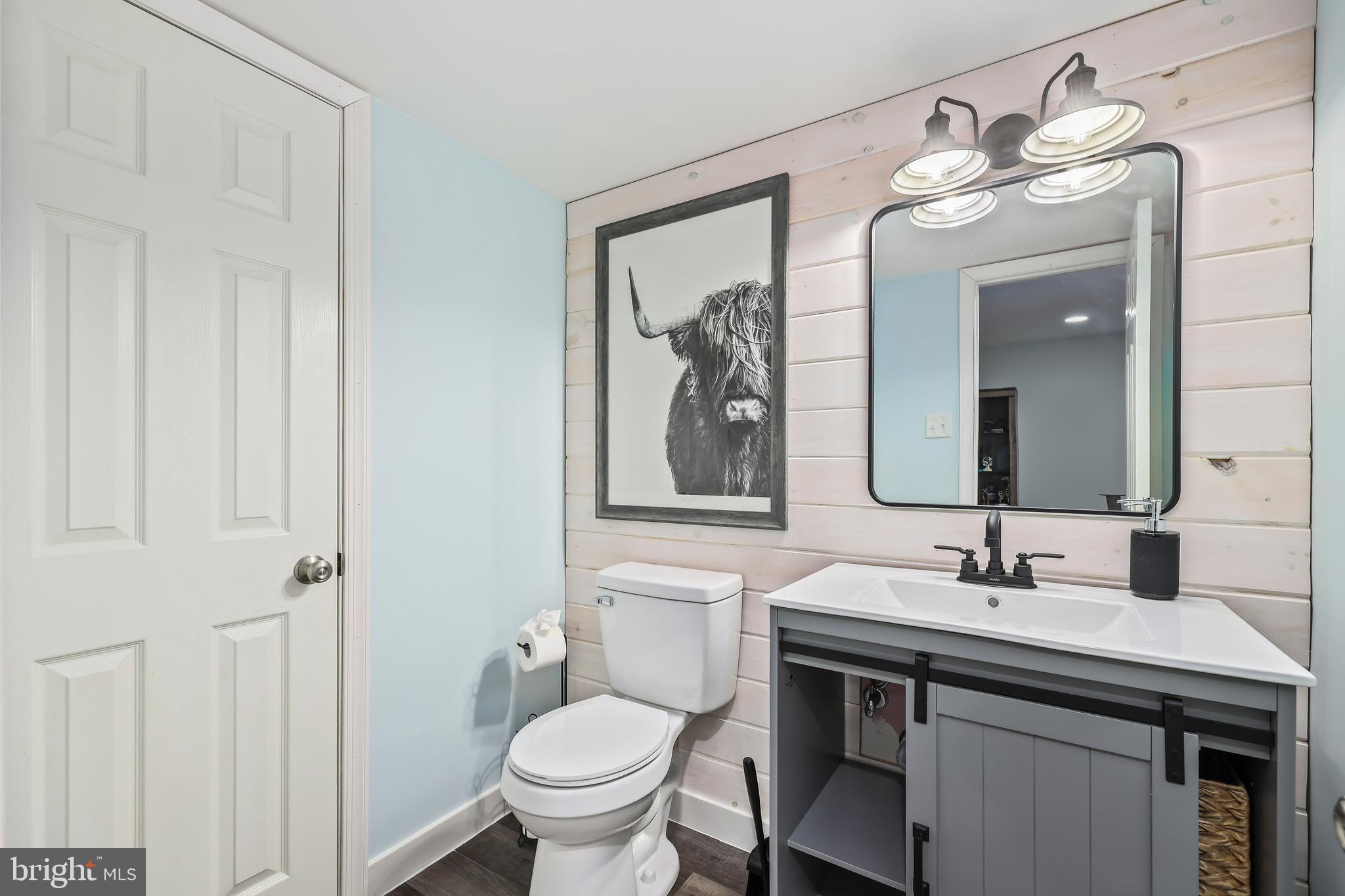 DUTCH HOLLOW - Residential