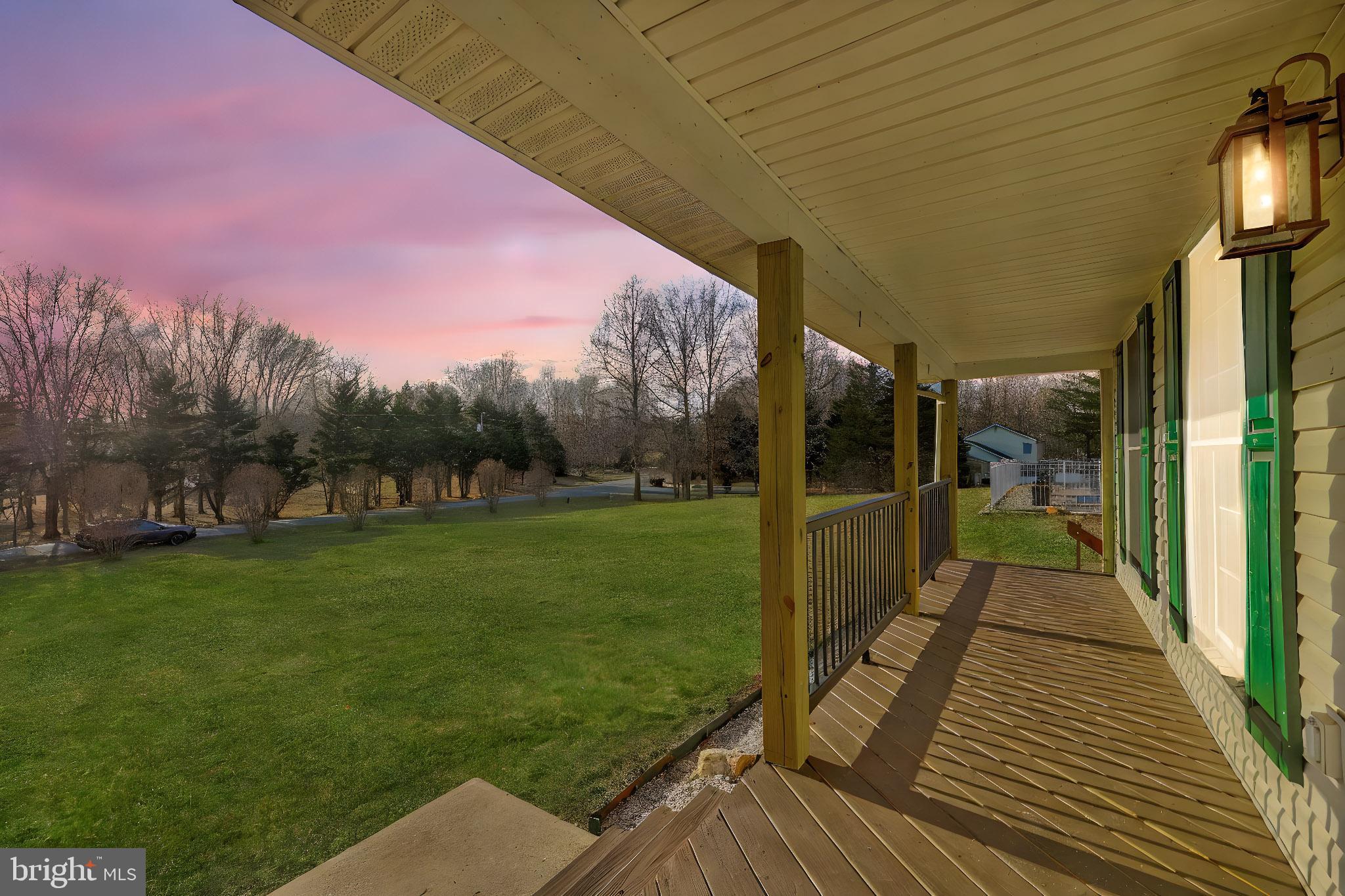 DUTCH HOLLOW - Residential