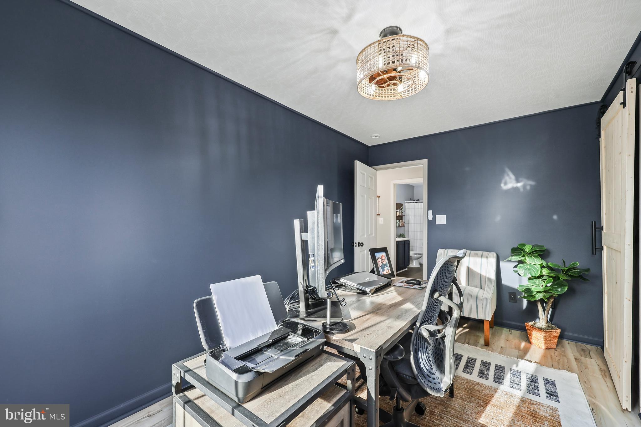 DUTCH HOLLOW - Residential