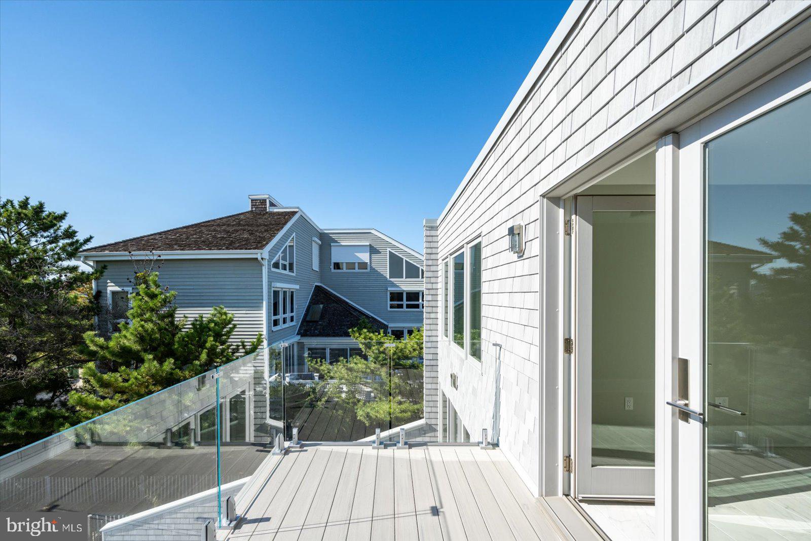 NORTH SHORES - Residential