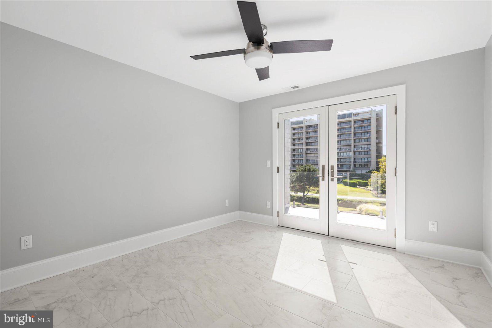 NORTH SHORES - Residential