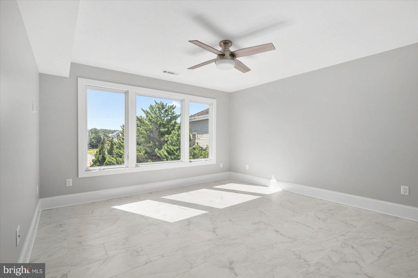 NORTH SHORES - Residential