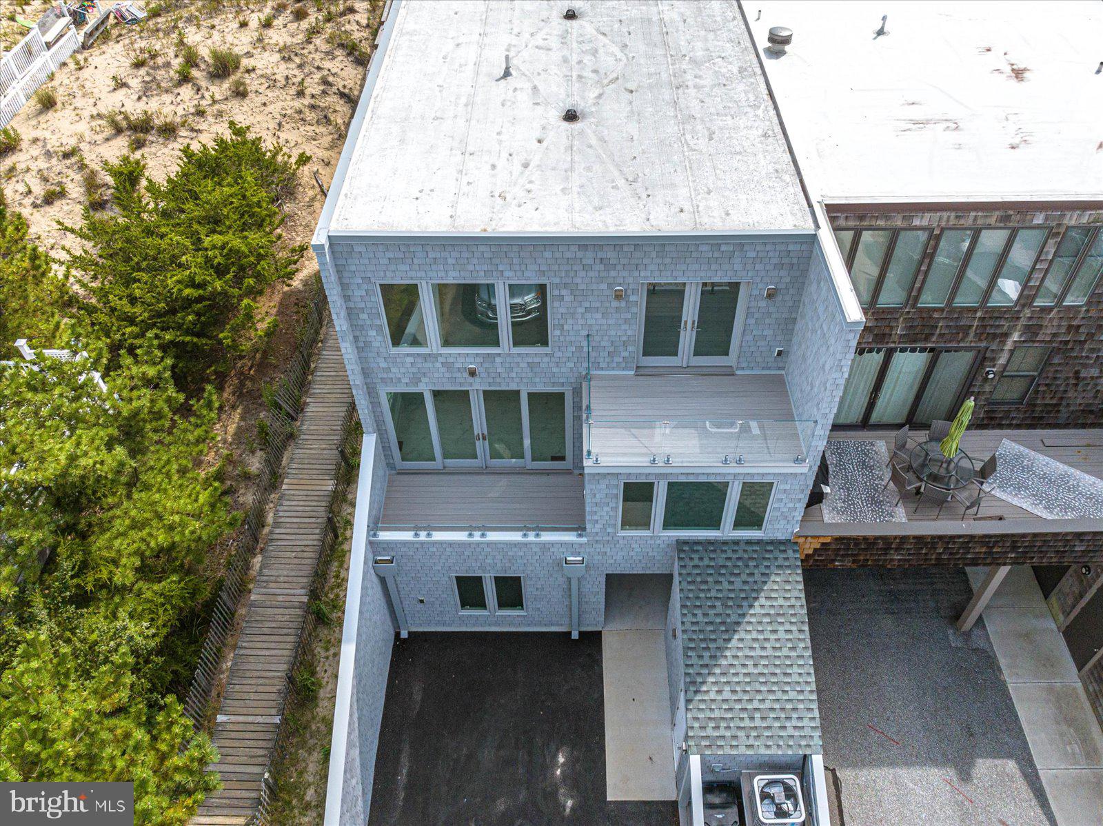 NORTH SHORES - Residential