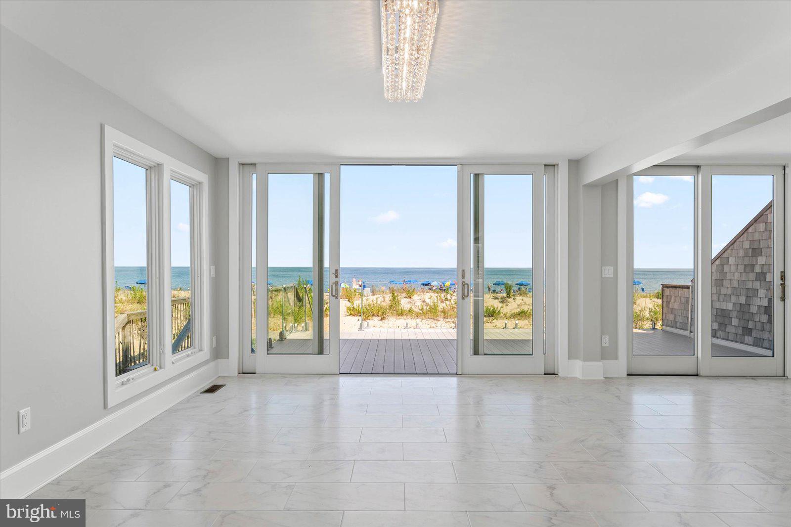 NORTH SHORES - Residential