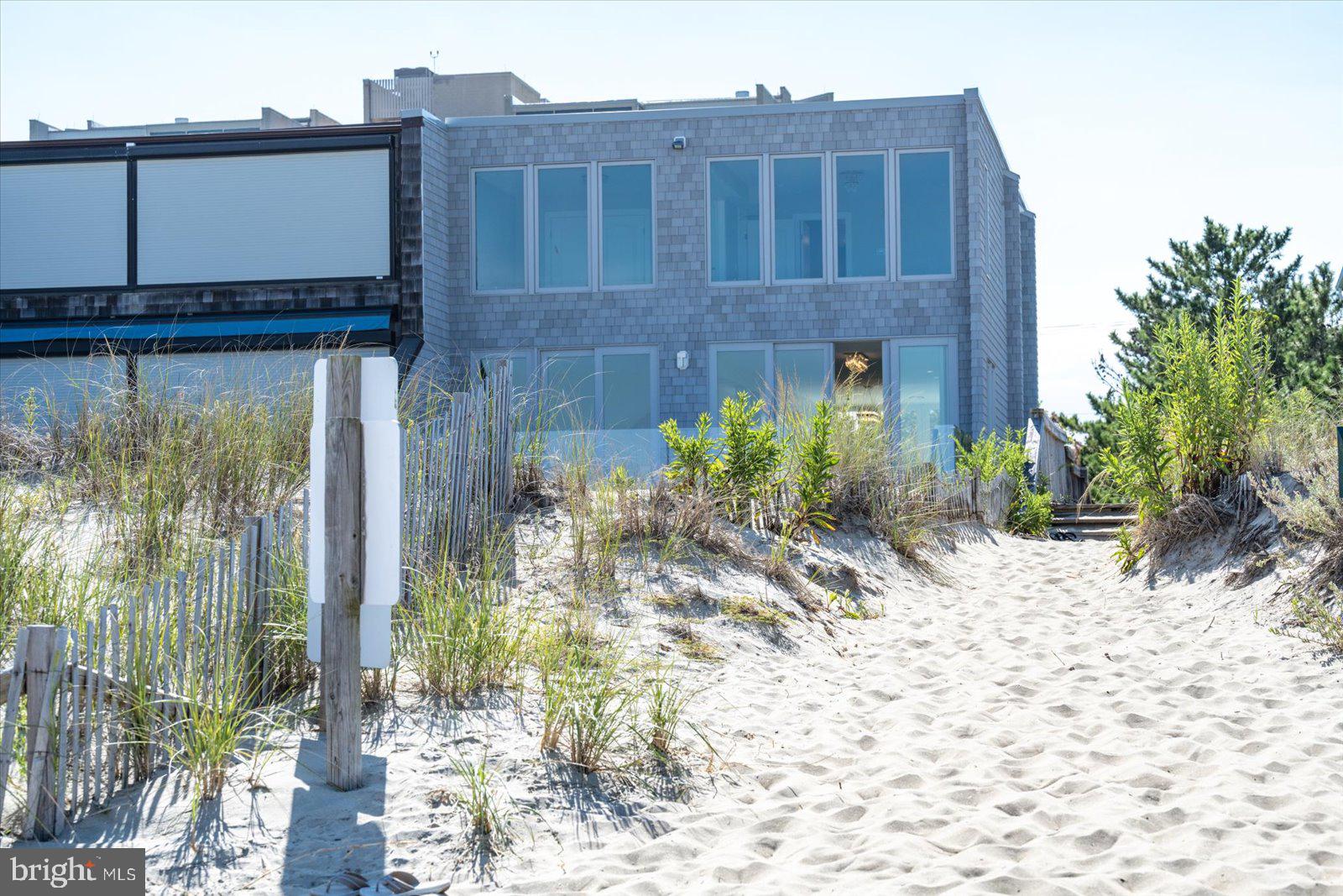 NORTH SHORES - Residential