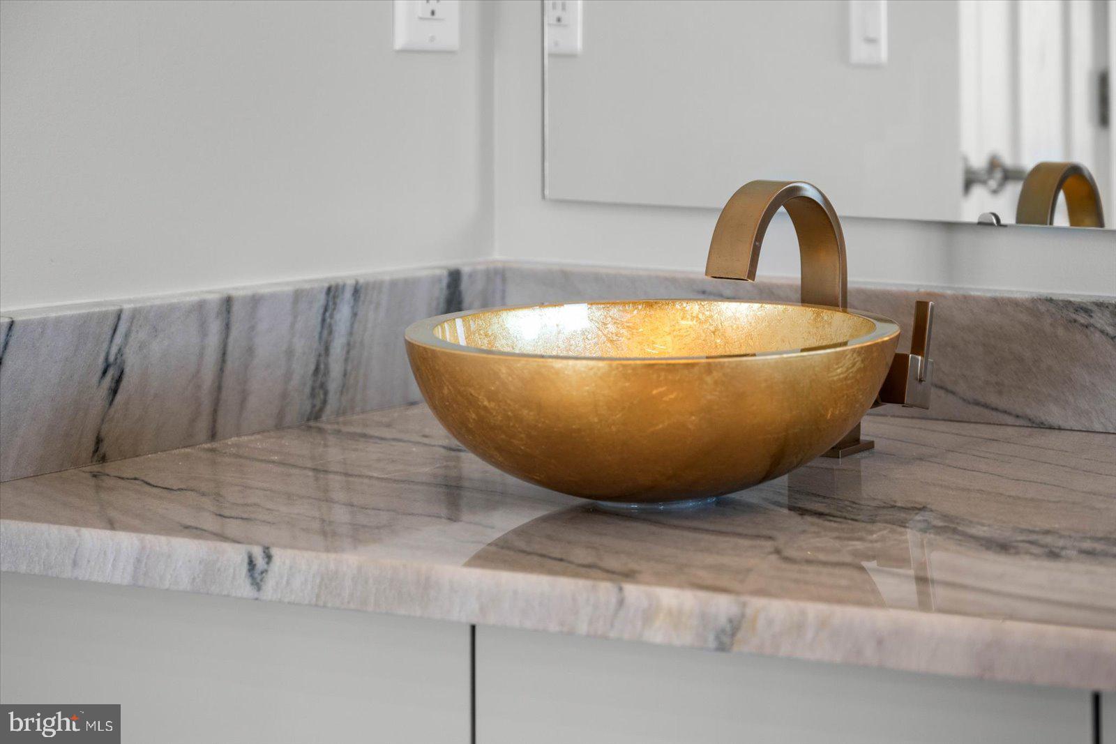 NORTH SHORES - Residential