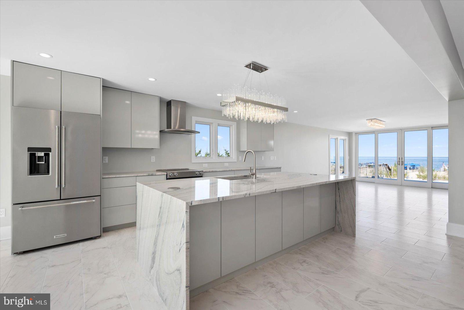 NORTH SHORES - Residential