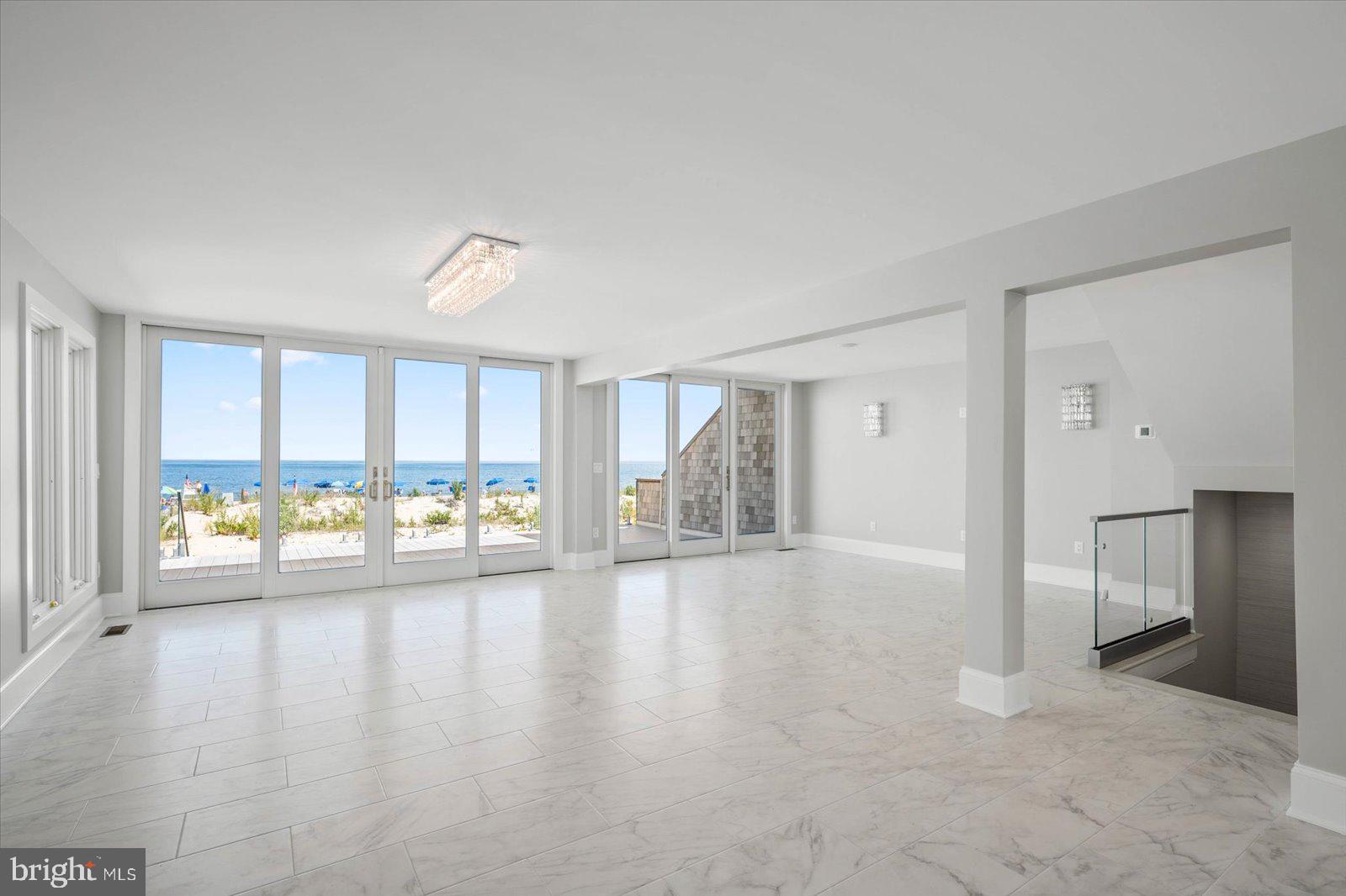 NORTH SHORES - Residential