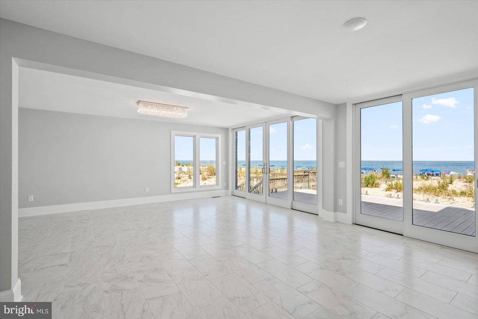 NORTH SHORES - Residential