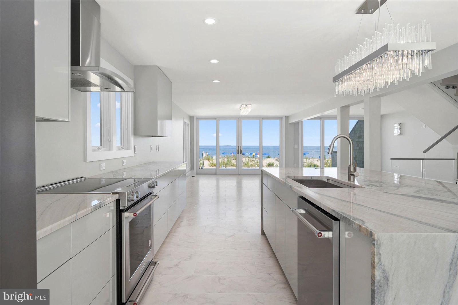 NORTH SHORES - Residential