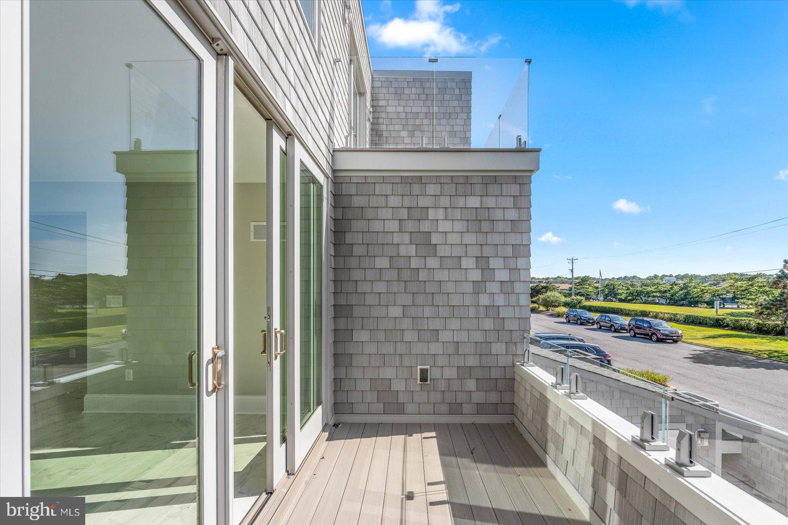 NORTH SHORES - Residential