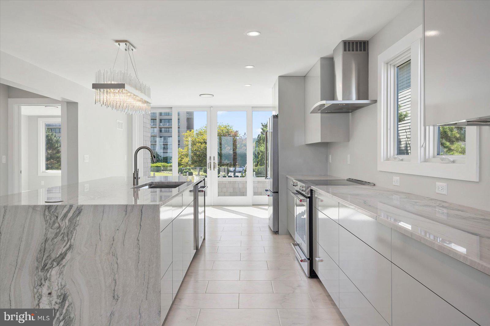 NORTH SHORES - Residential