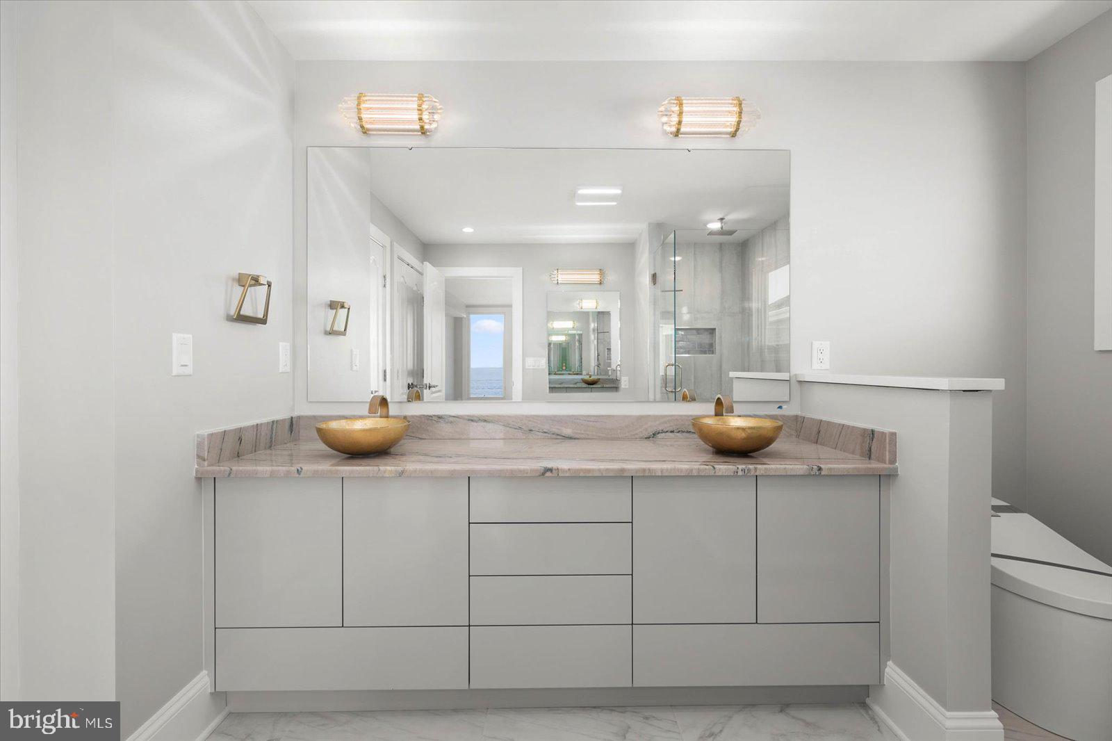 NORTH SHORES - Residential