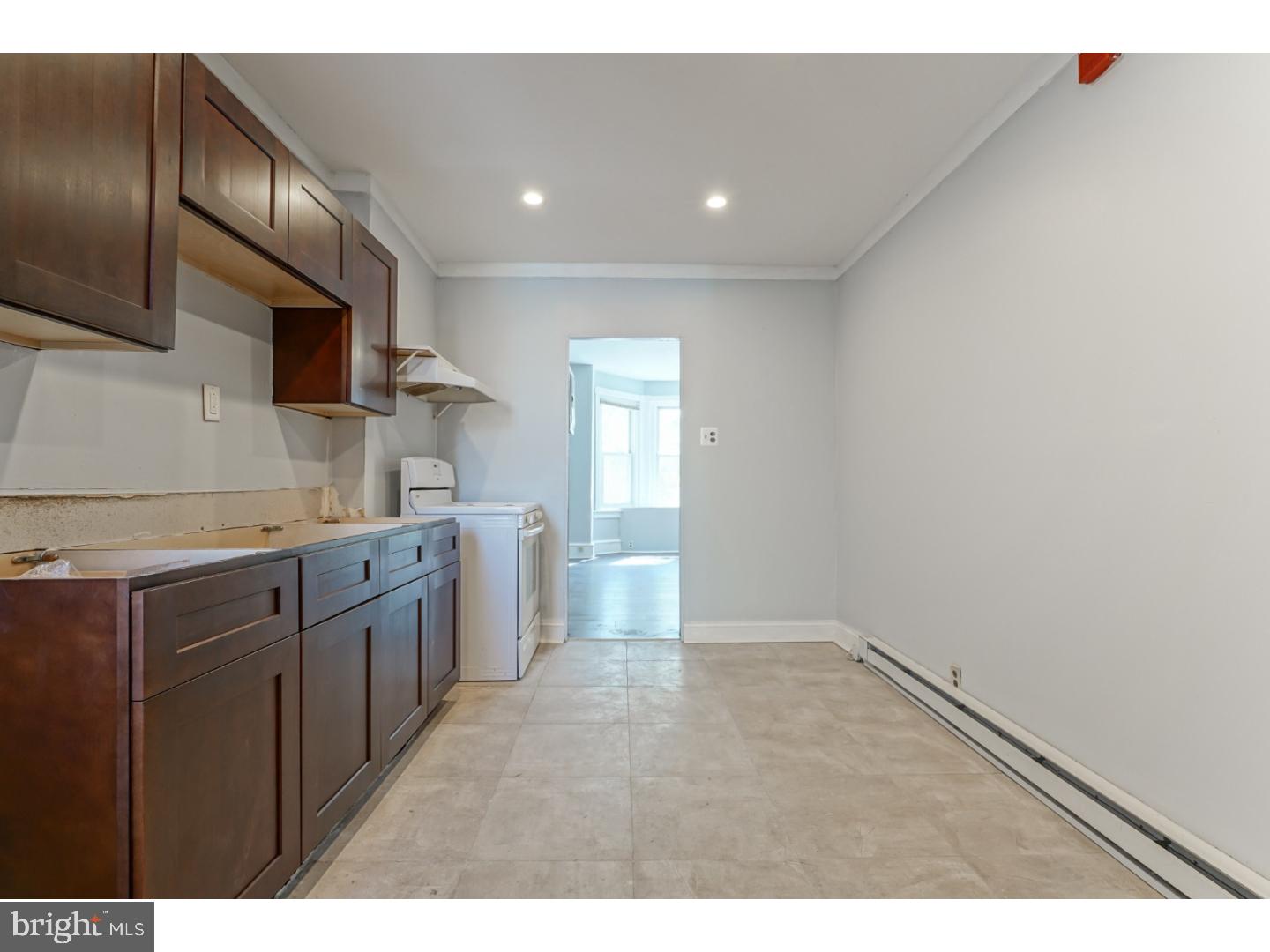 UNIVERSITY CITY - Residential Lease