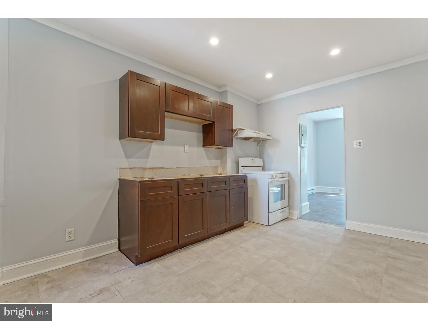 UNIVERSITY CITY - Residential Lease