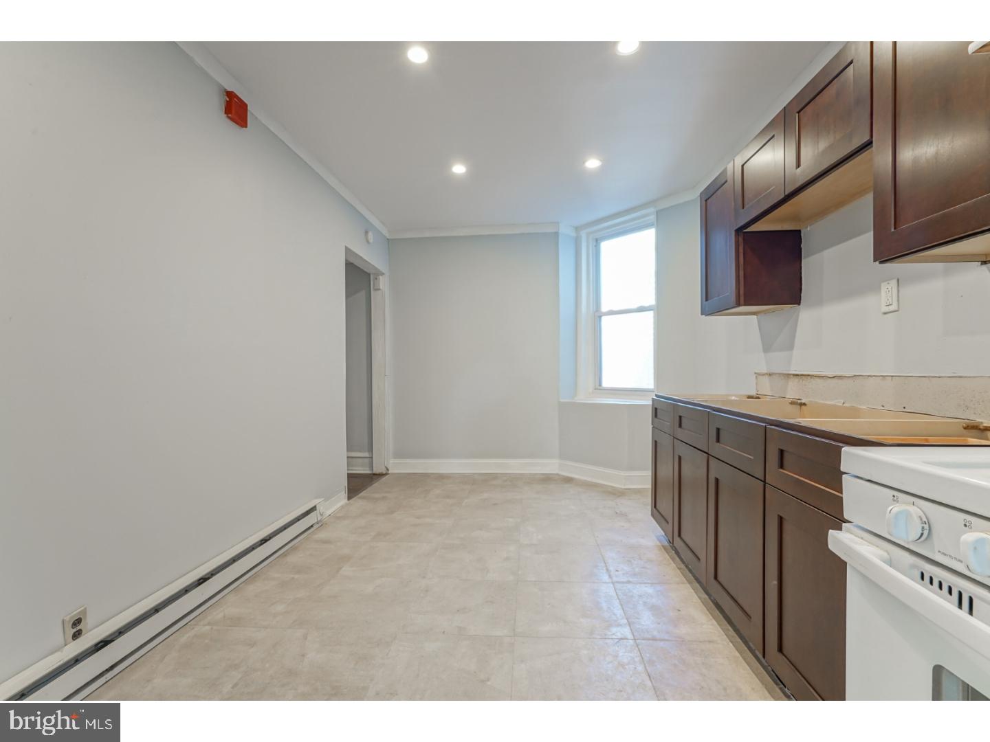 UNIVERSITY CITY - Residential Lease