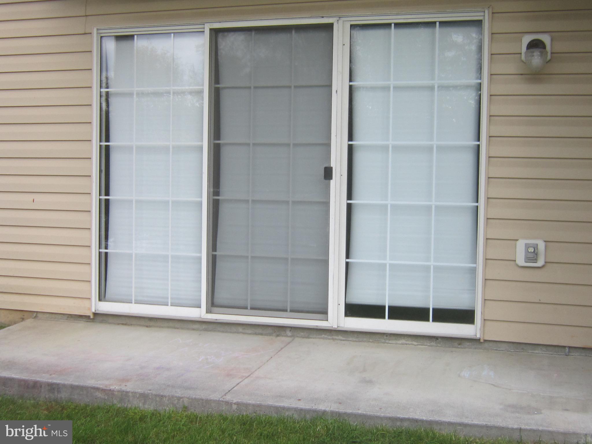 BRENTWOOD TERRACE - Residential Lease