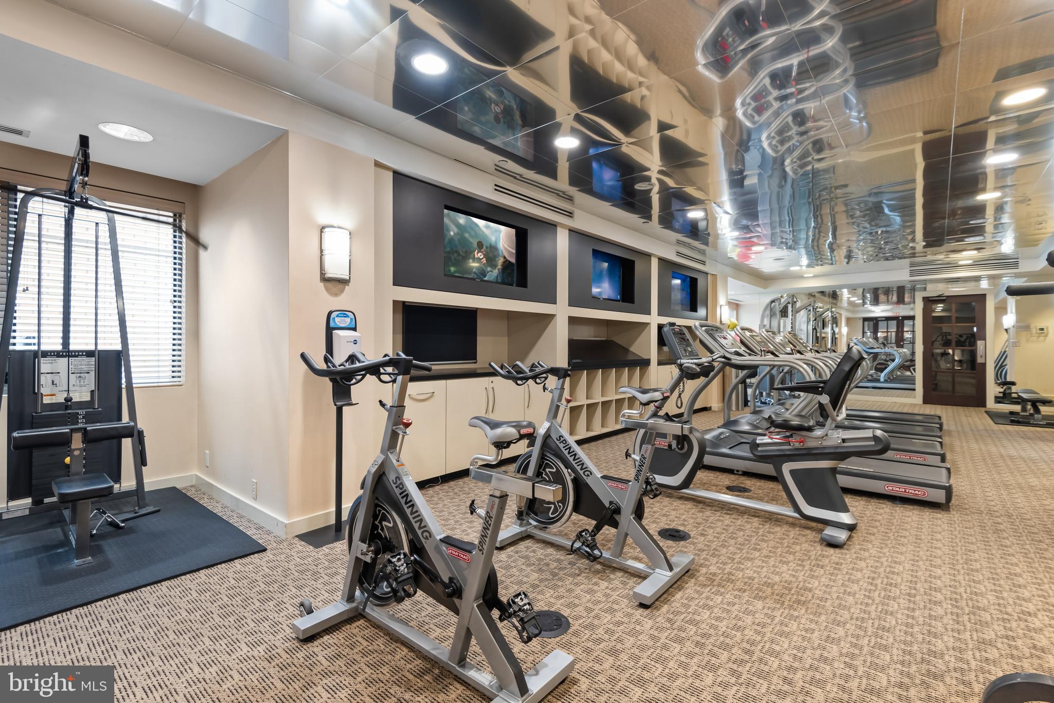 GALLERY AT WHITE FLINT - Residential