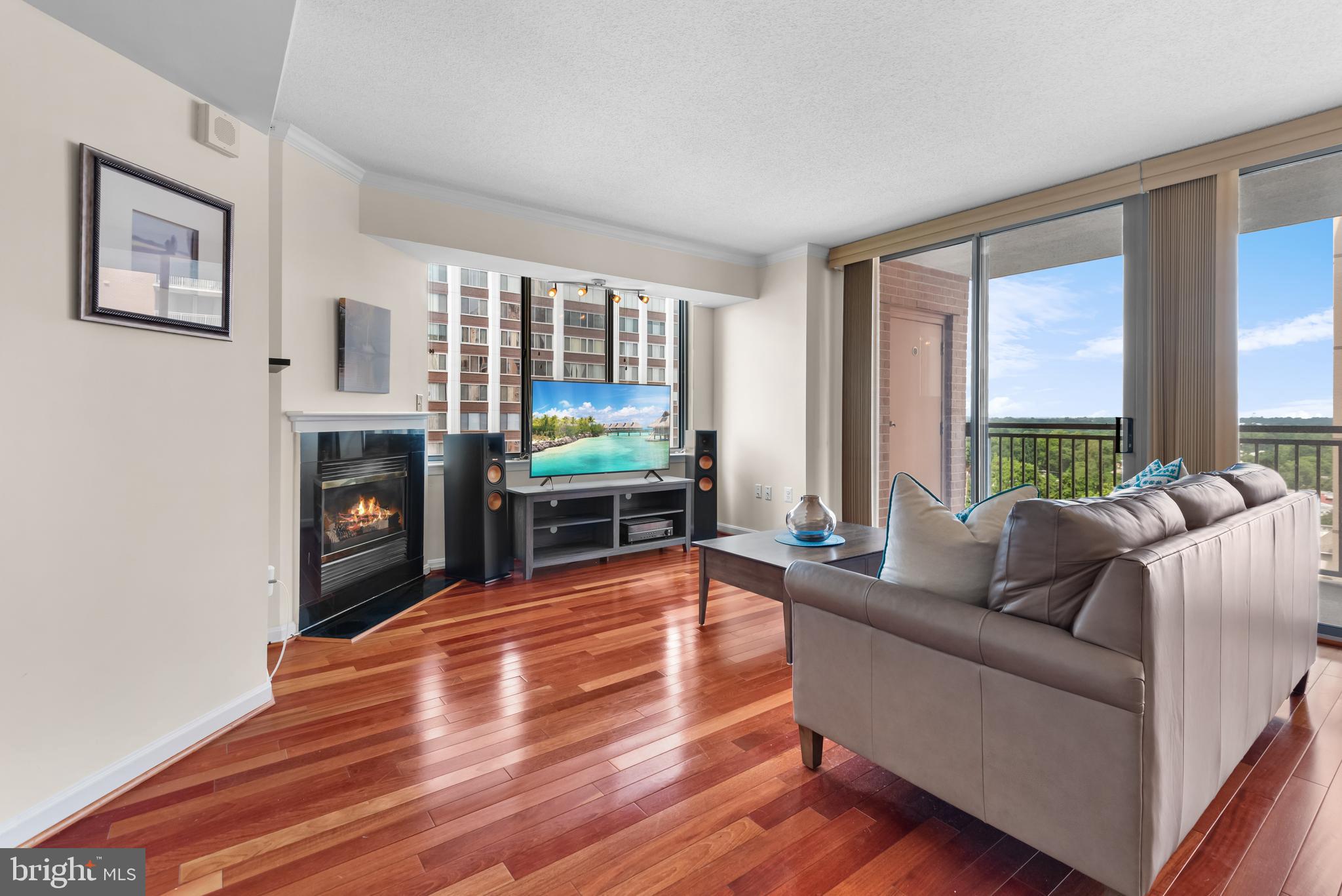 GALLERY AT WHITE FLINT - Residential