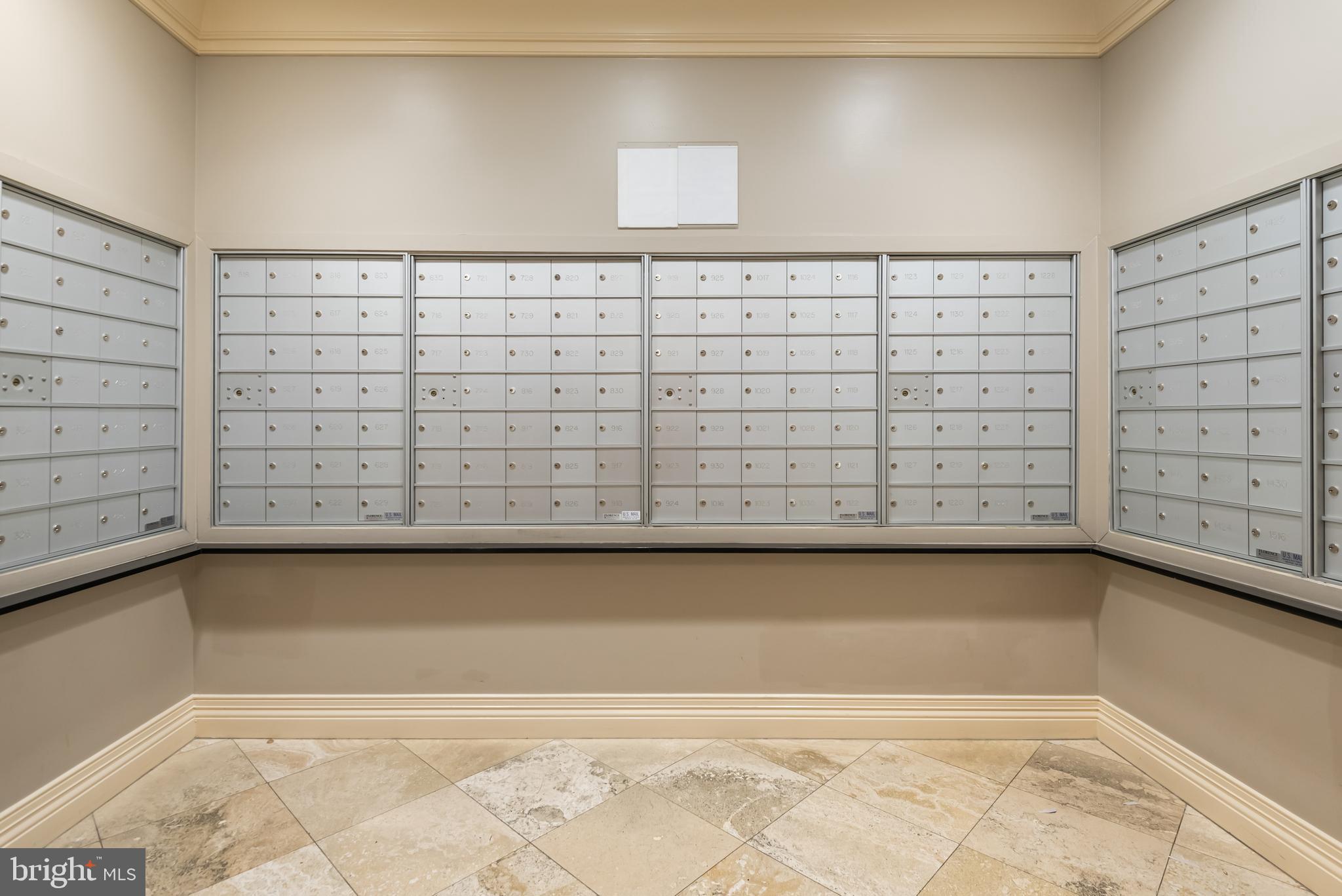 GALLERY AT WHITE FLINT - Residential